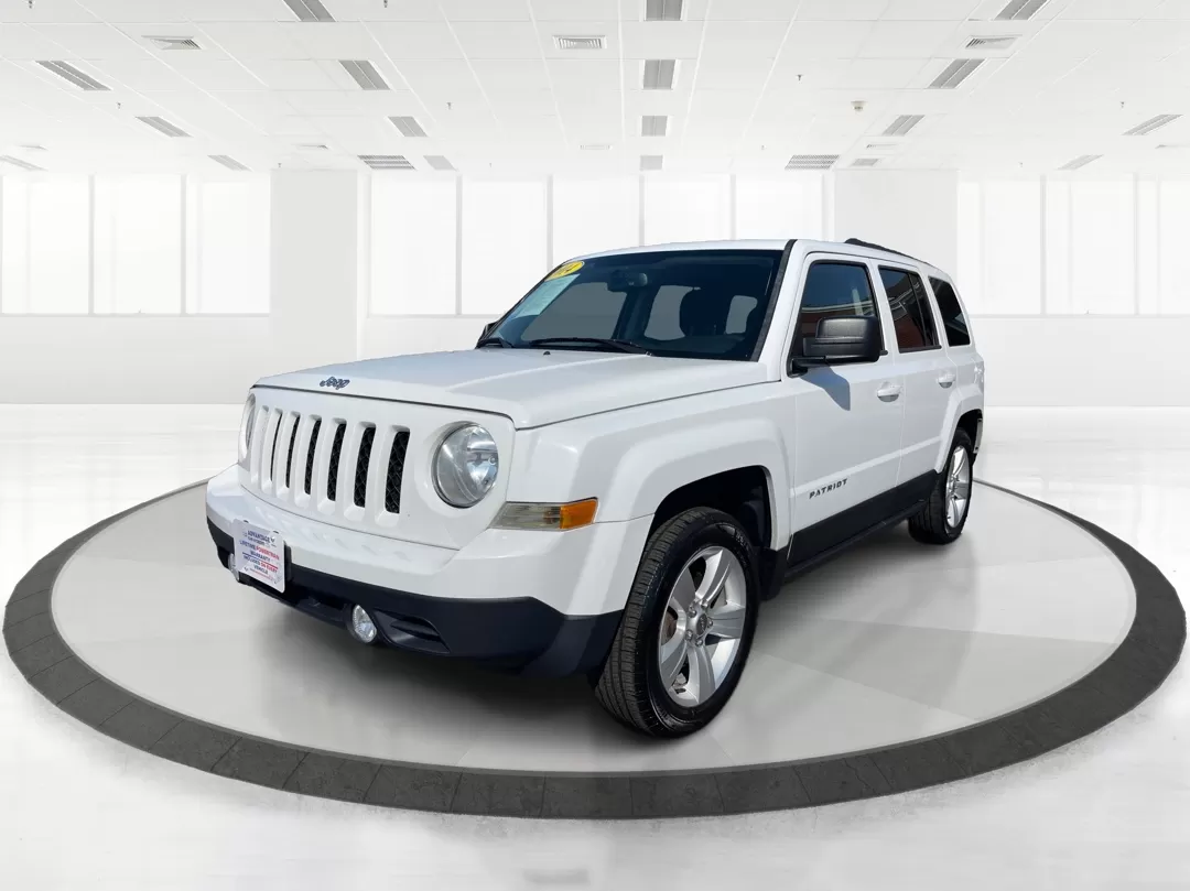 2014 Jeep Patriot Latitude (1C4NJPFB0ED) with an 2.4L I-4 DOHC engine, located at 1951 S Dayton Lakeview Rd., New Carlisle, OH, 45344, (937) 908-9800, 39.890999, -84.050255 - Photo#8