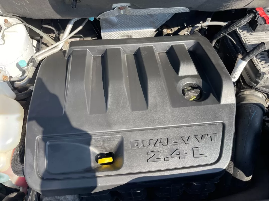 2014 Jeep Patriot Latitude (1C4NJPFB0ED) with an 2.4L I-4 DOHC engine, located at 1951 S Dayton Lakeview Rd., New Carlisle, OH, 45344, (937) 908-9800, 39.890999, -84.050255 - Photo#11