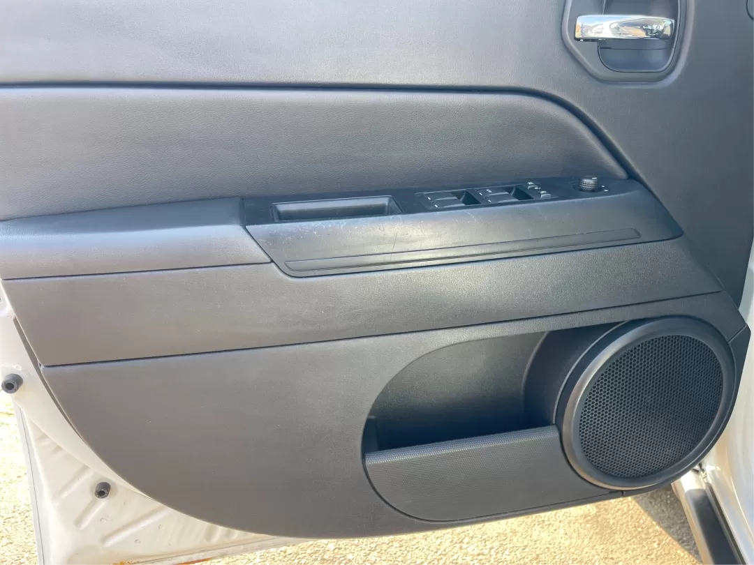 2014 Jeep Patriot Latitude (1C4NJPFB0ED) with an 2.4L I-4 DOHC engine, located at 1951 S Dayton Lakeview Rd., New Carlisle, OH, 45344, (937) 908-9800, 39.890999, -84.050255 - Photo#18