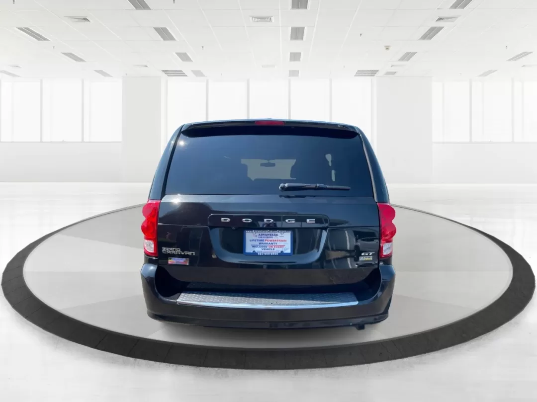2017 Dodge Grand Caravan GT (2C4RDGEG9HR) with an 3.6L V6 DOHC 24V engine, 6-Speed Automatic transmission, located at 1951 S Dayton Lakeview Rd., New Carlisle, OH, 45344, (937) 908-9800, 39.890999, -84.050255 - Photo#3