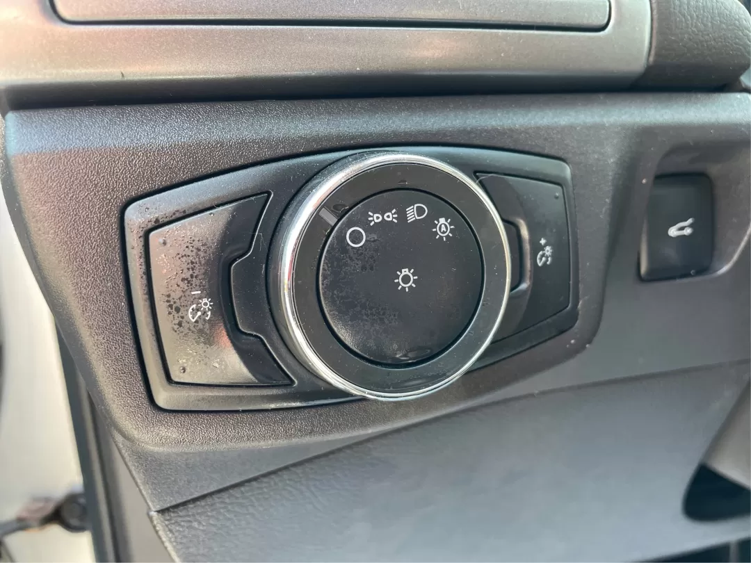 2013 Ford Fusion SE (3FA6P0H73DR) with an Other engine, located at 1951 S Dayton Lakeview Rd., New Carlisle, OH, 45344, (937) 908-9800, 39.890999, -84.050255 - **Unlock Your Lifestyle with the 2013 Ford Fusion SE Perfect for Your Daily Adventures!**<br /> <br /> Are you looking for a sophisticated sedan that blends style, comfort, and technology? Look no further than this 2013 Ford Fusion SE, located at Advantage Car and Credit in Fairborn, OH. With its a - Photo#17