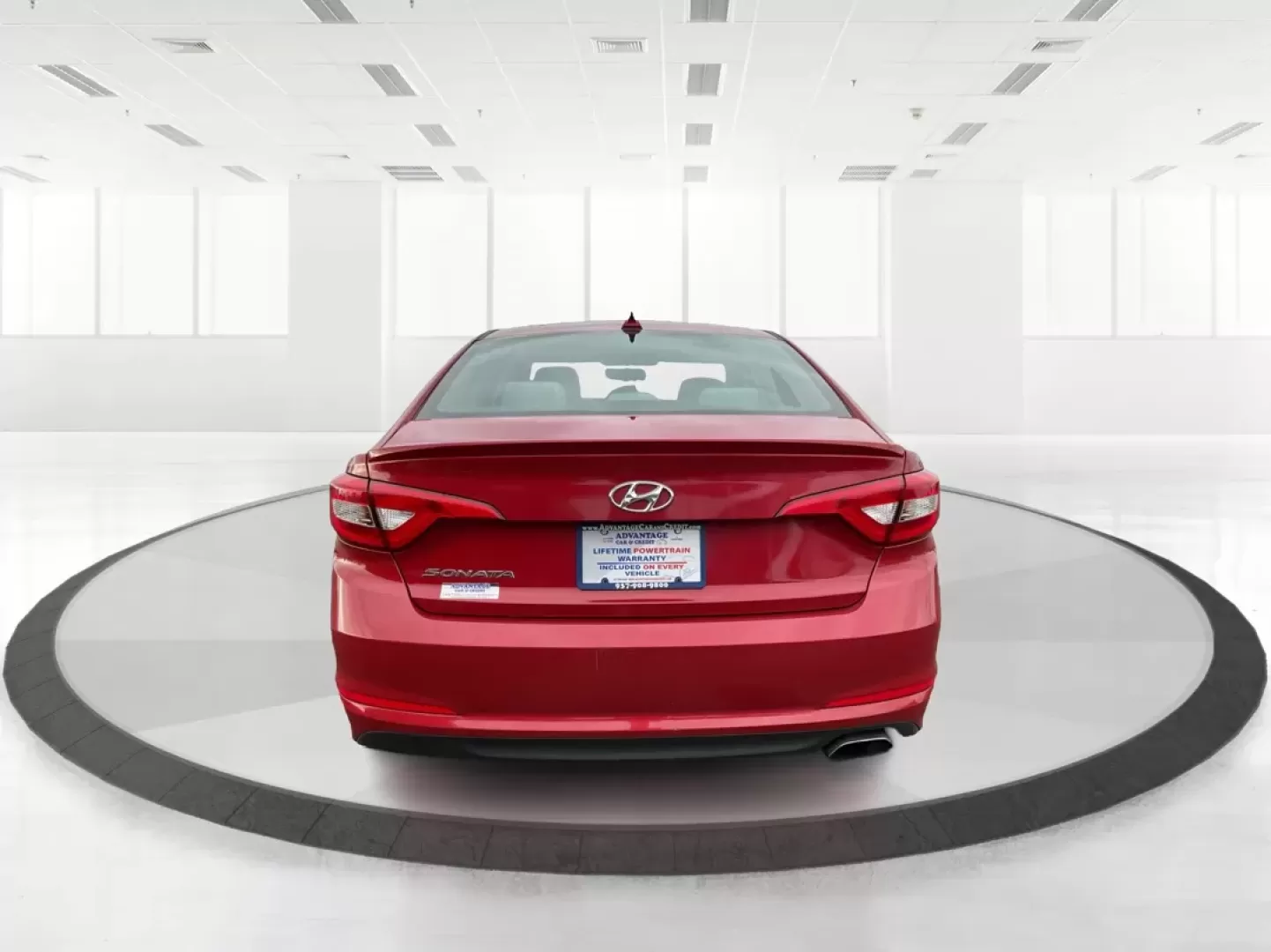 2017 Hyundai Sonata Base/SE (5NPE24AF8HH) with an Other engine, located at 1951 S Dayton Lakeview Rd., New Carlisle, OH, 45344, (937) 908-9800, 39.890999, -84.050255 - **Discover Your Next Adventure with the 2017 Hyundai Sonata at Advantage Car and Credit!**<br /> <br /> Are you in the market for a reliable sedan that effortlessly combines comfort, style, and functionality? Look no further than the 2017 Hyundai Sonata, available now at Advantage Car and Credit in - Photo#3