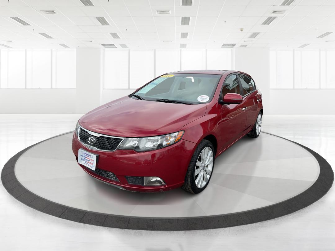 2011 Spicy Red Metallic Kia Forte 5-Door SX (KNAFW5A33B5) with an 2.4L L4 DOHC 16V engine, located at 1230 East Main St, Xenia, OH, 45385, (937) 908-9800, 39.688026, -83.910172 - 2011 Kia Forte 5-Door SX - Photo#7