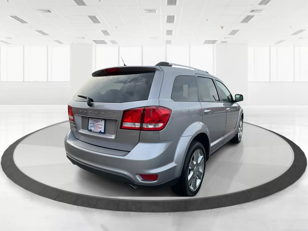 2017 Dodge Journey SXT AWD (3C4PDDBG9HT) with an Pentastar 3.6L V-6 DOHC engine, located at 1184 Kauffman Ave, Fairborn, OH, 45324, (937) 908-9800, 39.807072, -84.030914 - Photo#2
