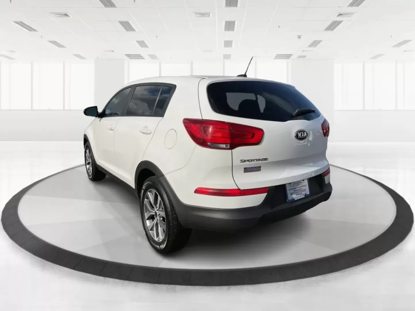 2015 Kia Sportage LX (KNDPB3AC1F7) with an Other engine, located at 1951 S Dayton Lakeview Rd., New Carlisle, OH, 45344, (937) 908-9800, 39.890999, -84.050255 - Are you looking for a versatile vehicle that can handle your family's daily adventures while also being budget-friendly? Look no further than this 2015 Kia Sportage LX, now available at Advantage Car and Credit in Fairborn, OH. This stylish crossover SUV is perfect for growing families, weekend geta - Photo#3