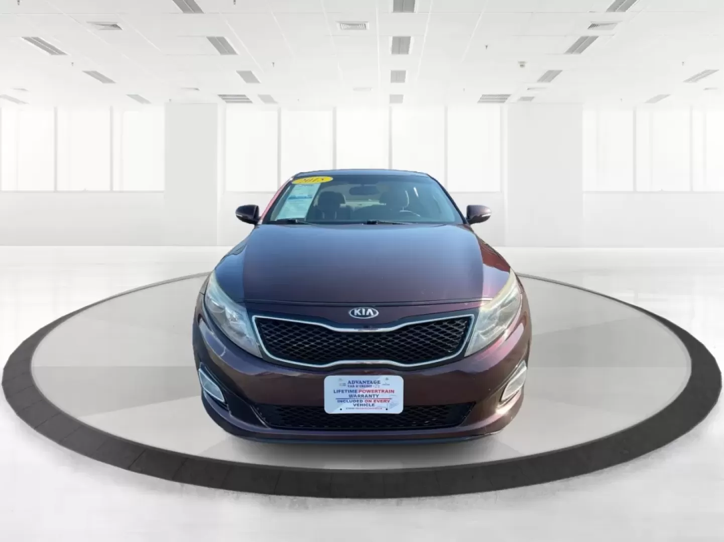 2015 Kia Optima LX (5XXGM4A72FG) with an Theta II 2.4L I-4 gasoline direct injection engine, located at 1951 S Dayton Lakeview Rd., New Carlisle, OH, 45344, (937) 908-9800, 39.890999, -84.050255 - **Discover the Perfect Blend of Comfort and Reliability with This 2015 Kia Optima LX Ideal for Your Daily Commute or Family Road Trips!**<br /> <br /> Are you ready to elevate your driving experience? The 2015 Kia Optima LX, available at Advantage Car and Credit in Fairborn, OH, is the answer to yo - Photo#7