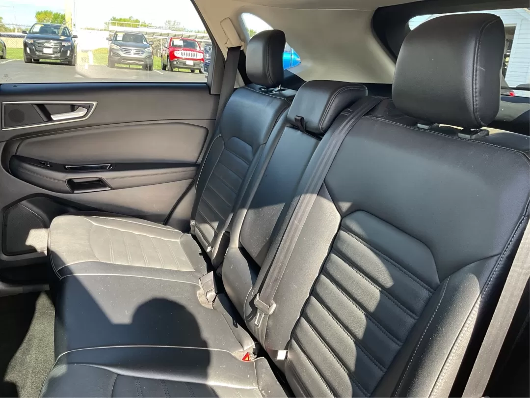 2018 Ford Edge SEL (2FMPK4J8XJB) with an 3.5L V-6 DOHC engine, located at 1951 S Dayton Lakeview Rd., New Carlisle, OH, 45344, (937) 908-9800, 39.890999, -84.050255 - Photo#10