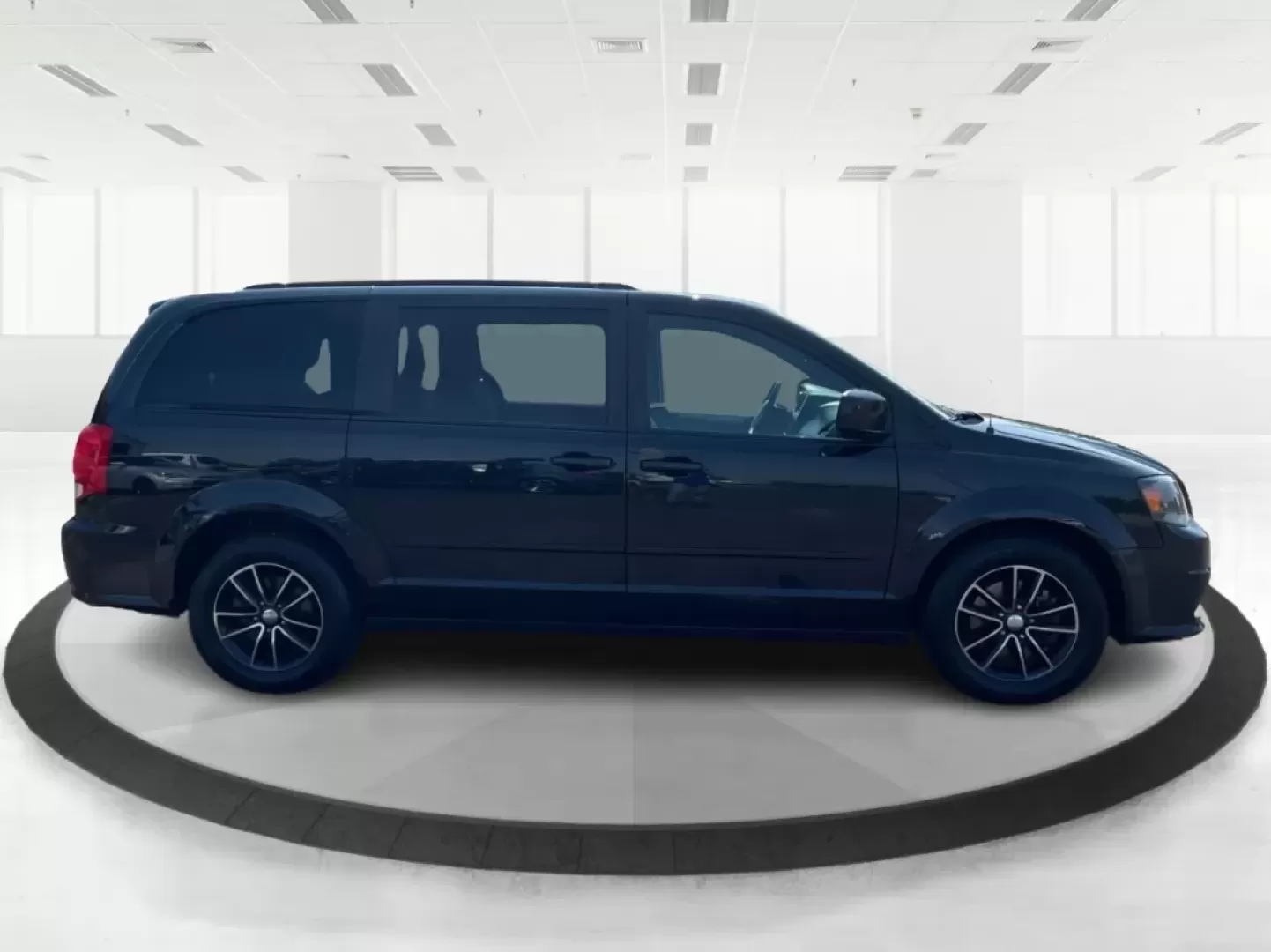2017 Dodge Grand Caravan GT (2C4RDGEG9HR) with an 3.6L V6 DOHC 24V engine, 6-Speed Automatic transmission, located at 1951 S Dayton Lakeview Rd., New Carlisle, OH, 45344, (937) 908-9800, 39.890999, -84.050255 - **Discover Your Family's Adventure with the 2017 Dodge Grand Caravan GT at Advantage Car and Credit!**<br /> <br /> Are you ready to elevate your family's travel experience? The 2017 Dodge Grand Caravan GT is not just a vehicle; it's a lifestyle solution designed for families who love to explore, en - Photo#1