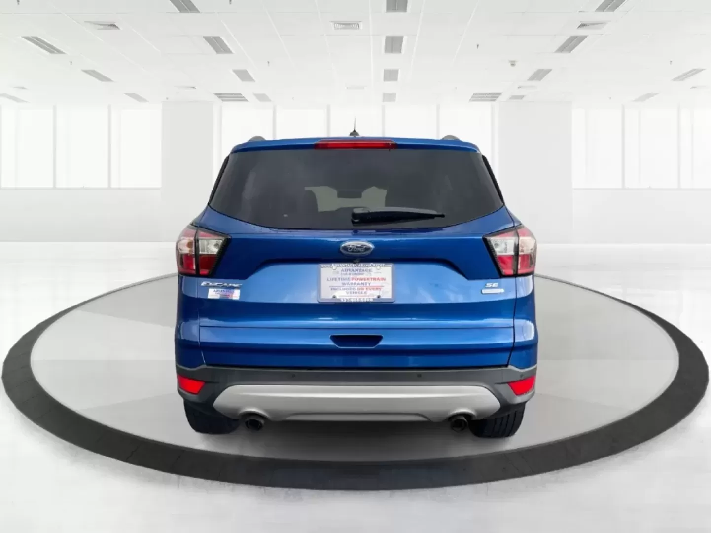 2017 Ford Escape SE (1FMCU0GD5HU) with an Other engine, located at 1951 S Dayton Lakeview Rd., New Carlisle, OH, 45344, (937) 908-9800, 39.890999, -84.050255 - **Adventure Awaits in This 2017 Ford Escape SE Perfect for Your Ohio Lifestyle!**<br /> <br /> Are you ready to embrace the open road? Whether you're commuting to work, taking the kids to soccer practice, or planning a weekend getaway to nearby attractions like the National Museum of the U.S. Air F - Photo#3