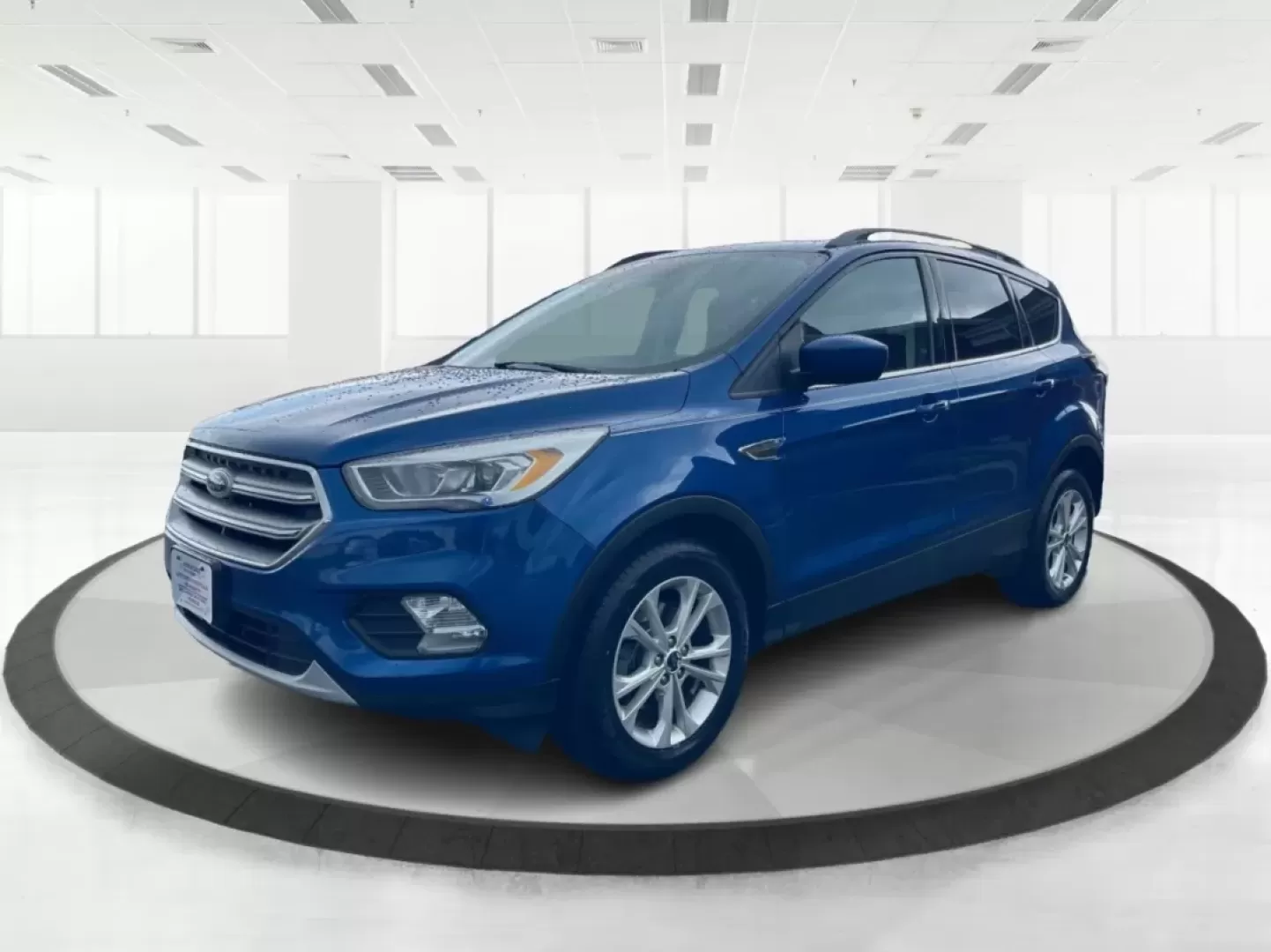 2017 Ford Escape SE (1FMCU0GD5HU) with an Other engine, located at 1951 S Dayton Lakeview Rd., New Carlisle, OH, 45344, (937) 908-9800, 39.890999, -84.050255 - **Adventure Awaits in This 2017 Ford Escape SE Perfect for Your Ohio Lifestyle!**<br /> <br /> Are you ready to embrace the open road? Whether you're commuting to work, taking the kids to soccer practice, or planning a weekend getaway to nearby attractions like the National Museum of the U.S. Air F - Photo#8