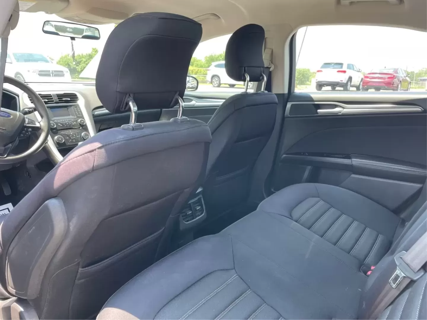2013 Ford Fusion SE (3FA6P0H73DR) with an Other engine, located at 1951 S Dayton Lakeview Rd., New Carlisle, OH, 45344, (937) 908-9800, 39.890999, -84.050255 - **Unlock Your Lifestyle with the 2013 Ford Fusion SE Perfect for Your Daily Adventures!**<br /> <br /> Are you looking for a sophisticated sedan that blends style, comfort, and technology? Look no further than this 2013 Ford Fusion SE, located at Advantage Car and Credit in Fairborn, OH. With its a - Photo#10