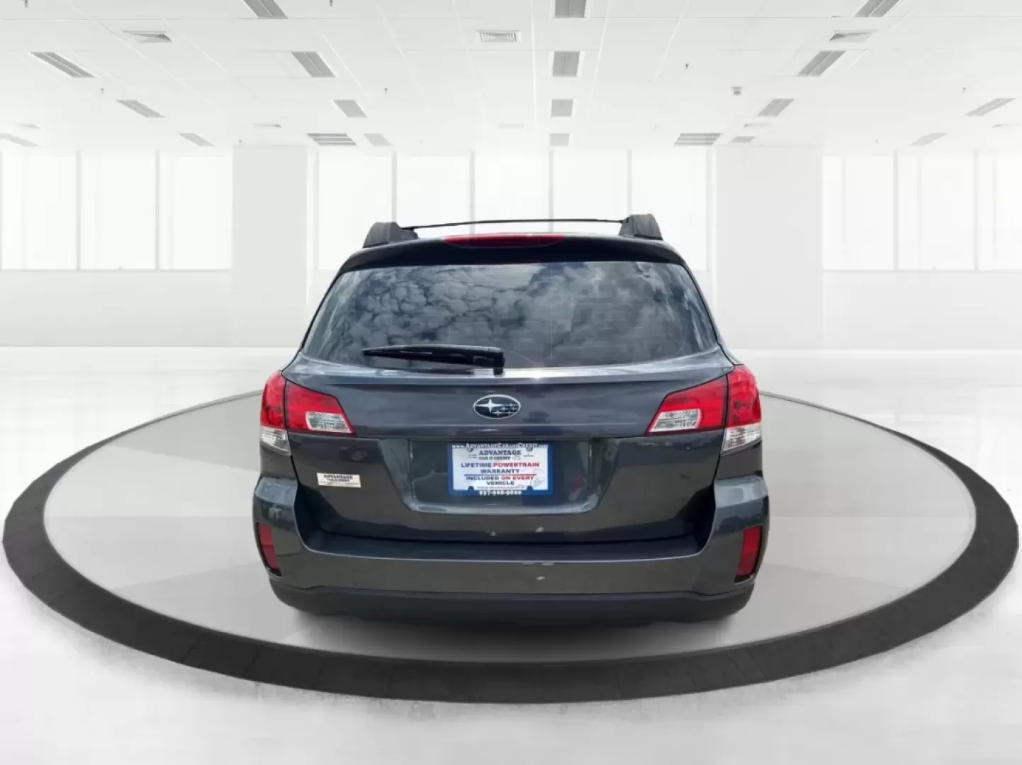 2013 Subaru Outback 2.5i (4S4BRBAC8D3) with an 2.5L H-4 DOHC engine, located at 1951 S Dayton Lakeview Rd., New Carlisle, OH, 45344, (937) 908-9800, 39.890999, -84.050255 - Photo#3
