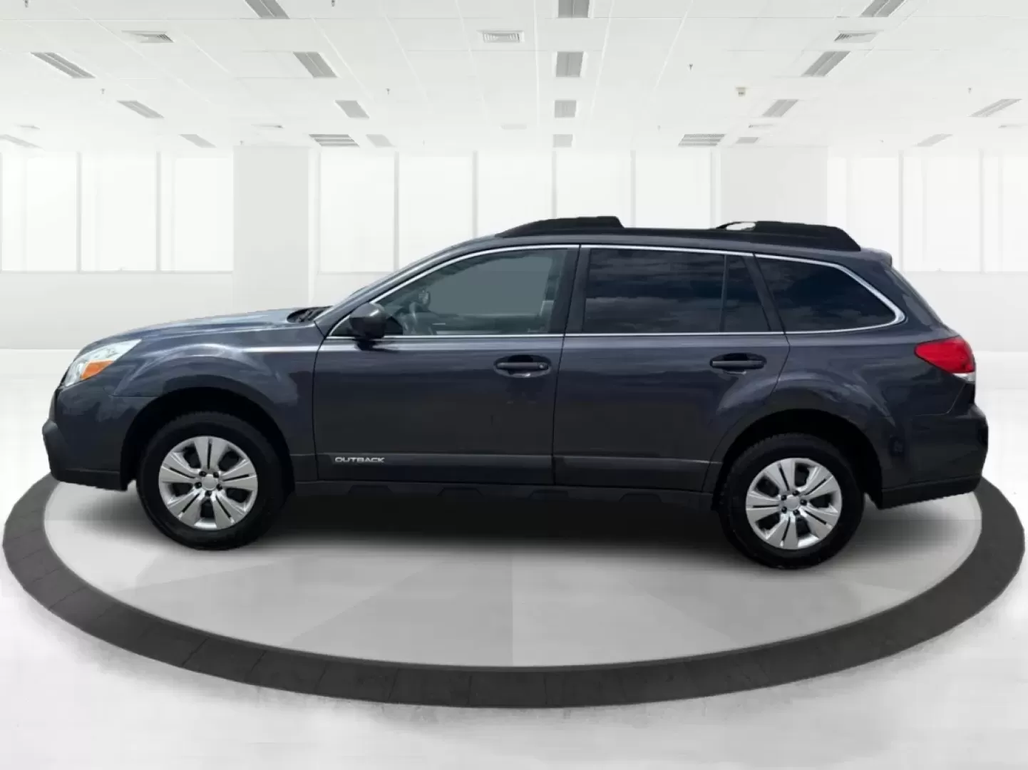 2013 Subaru Outback 2.5i (4S4BRBAC8D3) with an 2.5L H-4 DOHC engine, located at 1951 S Dayton Lakeview Rd., New Carlisle, OH, 45344, (937) 908-9800, 39.890999, -84.050255 - Photo#5