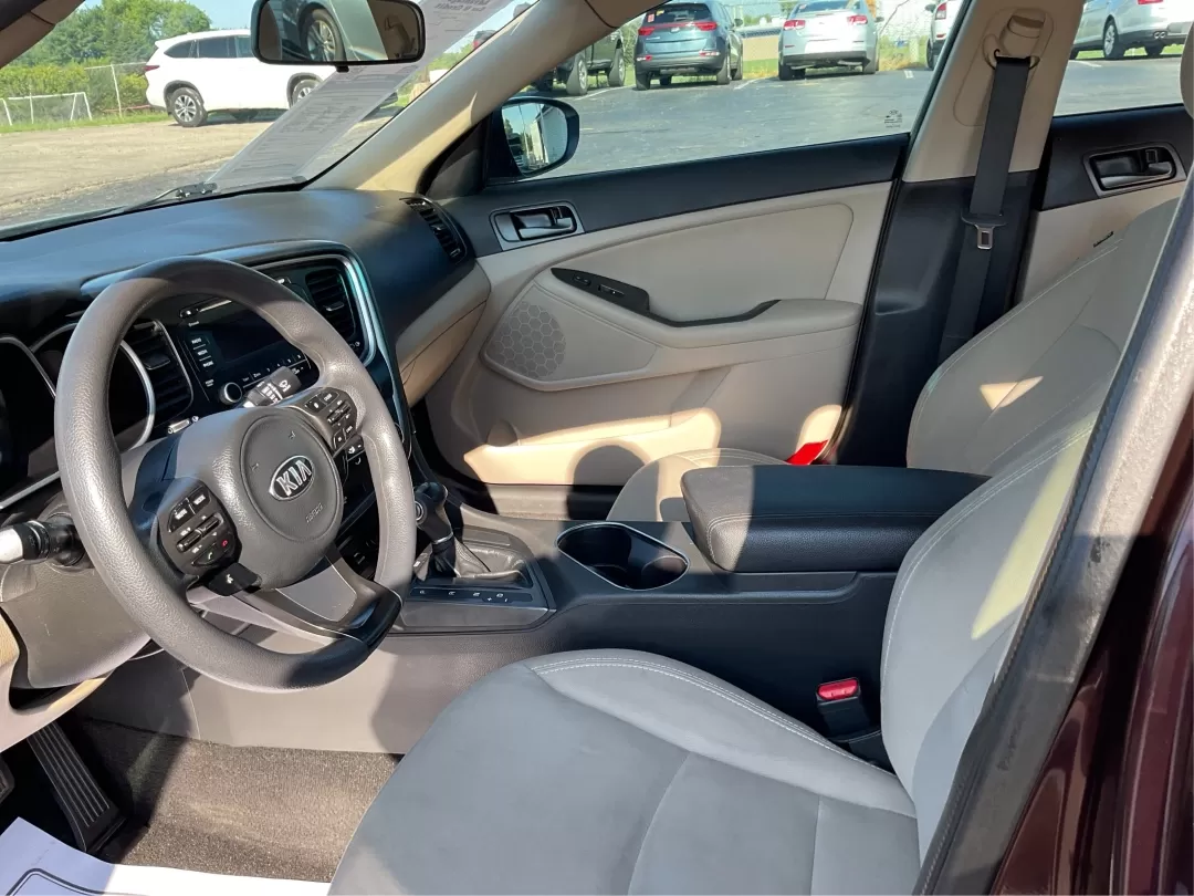 2015 Kia Optima LX (5XXGM4A72FG) with an Theta II 2.4L I-4 gasoline direct injection engine, located at 1951 S Dayton Lakeview Rd., New Carlisle, OH, 45344, (937) 908-9800, 39.890999, -84.050255 - Photo#9