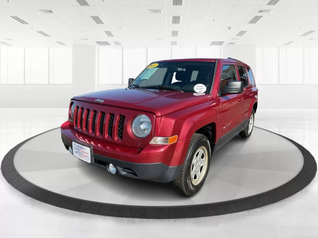 2016 Jeep Patriot Sport (1C4NJRBB0GD) with an 2.4L I-4 DOHC engine, located at 1184 Kauffman Ave, Fairborn, OH, 45324, (937) 908-9800, 39.807072, -84.030914 - Photo#5