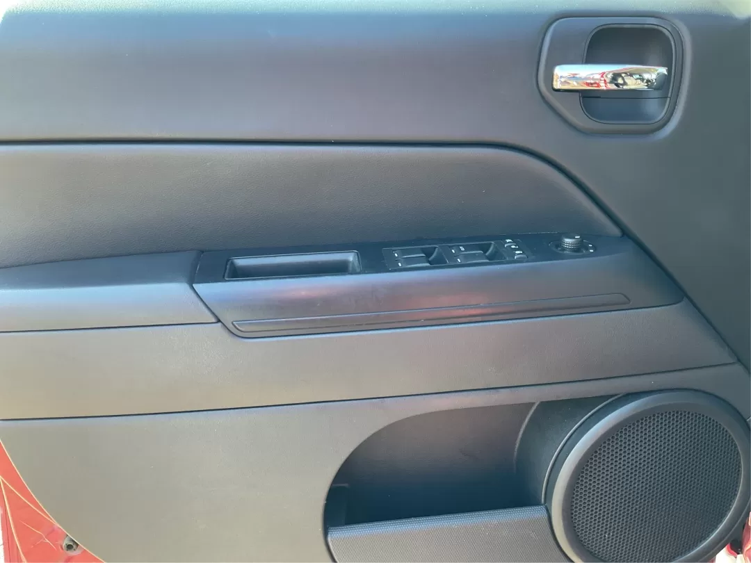 2016 Jeep Patriot Sport (1C4NJRBB0GD) with an 2.4L I-4 DOHC engine, located at 1184 Kauffman Ave, Fairborn, OH, 45324, (937) 908-9800, 39.807072, -84.030914 - Photo#15