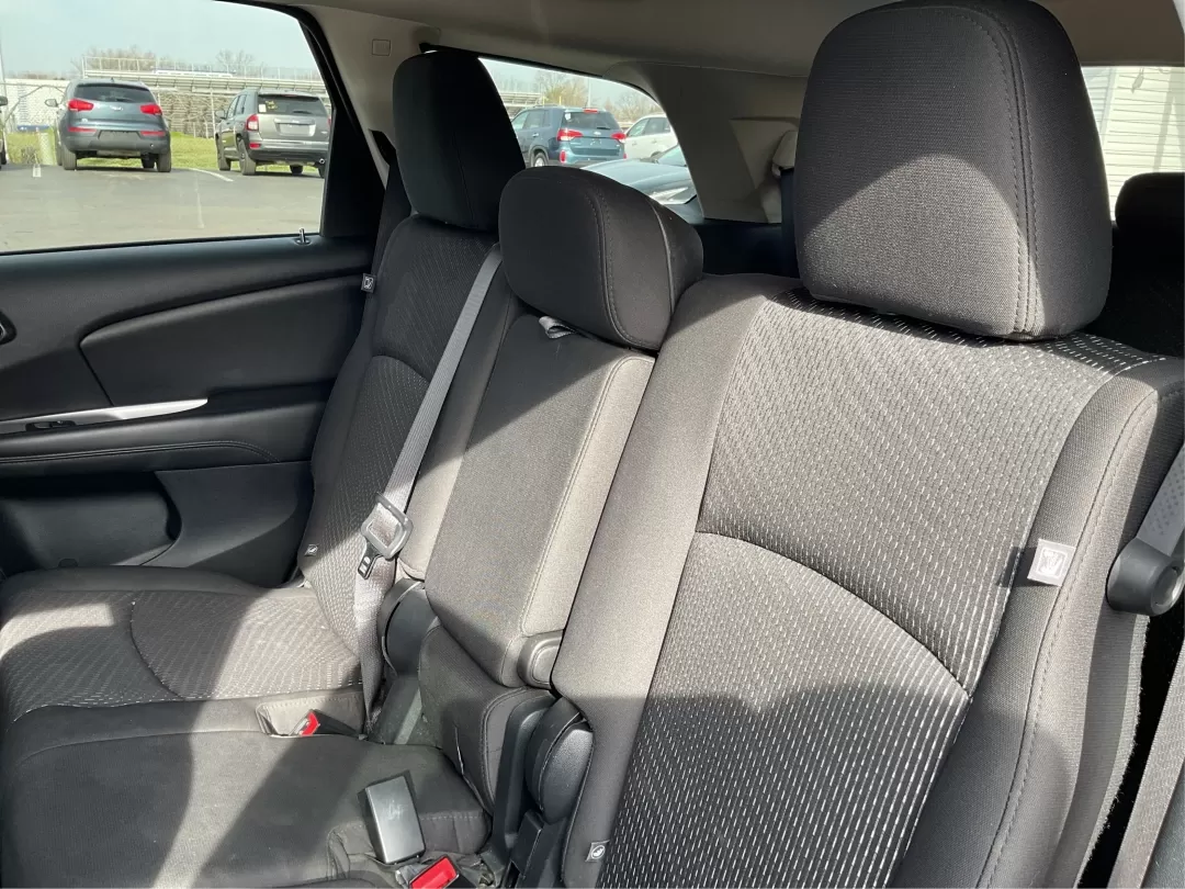 2016 Jeep Patriot Sport (1C4NJRBB0GD) with an 2.4L I-4 DOHC engine, located at 4508 South Dixie Dr, Moraine, OH, 45439, (937) 908-9800, 39.807072, -84.031563 - Photo#10