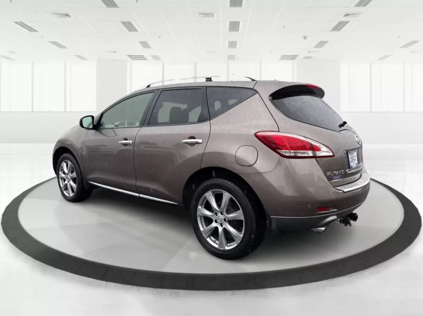 2014 Nissan Murano LE (JN8AZ1MW9EW) with an 3.5L V-6 DOHC engine, located at 1951 S Dayton Lakeview Rd., New Carlisle, OH, 45344, (937) 908-9800, 39.890999, -84.050255 - **Explore Adventure and Comfort with the 2014 Nissan Murano LE in Tinted Bronze Metallic!**<br /> <br /> Are you and your family ready for your next adventure? Whether it's a weekend getaway to the nearby Wright-Patterson Air Force Base or daily commutes through Fairborn, the 2014 Nissan Murano LE i - Photo#4