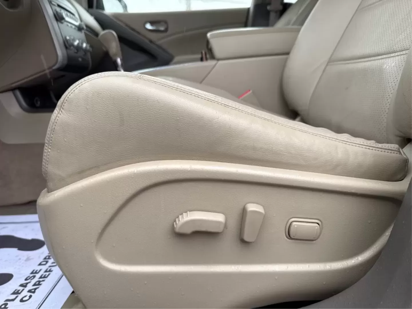 2014 Nissan Murano LE (JN8AZ1MW9EW) with an 3.5L V-6 DOHC engine, located at 1951 S Dayton Lakeview Rd., New Carlisle, OH, 45344, (937) 908-9800, 39.890999, -84.050255 - **Explore Adventure and Comfort with the 2014 Nissan Murano LE in Tinted Bronze Metallic!**<br /> <br /> Are you and your family ready for your next adventure? Whether it's a weekend getaway to the nearby Wright-Patterson Air Force Base or daily commutes through Fairborn, the 2014 Nissan Murano LE i - Photo#18