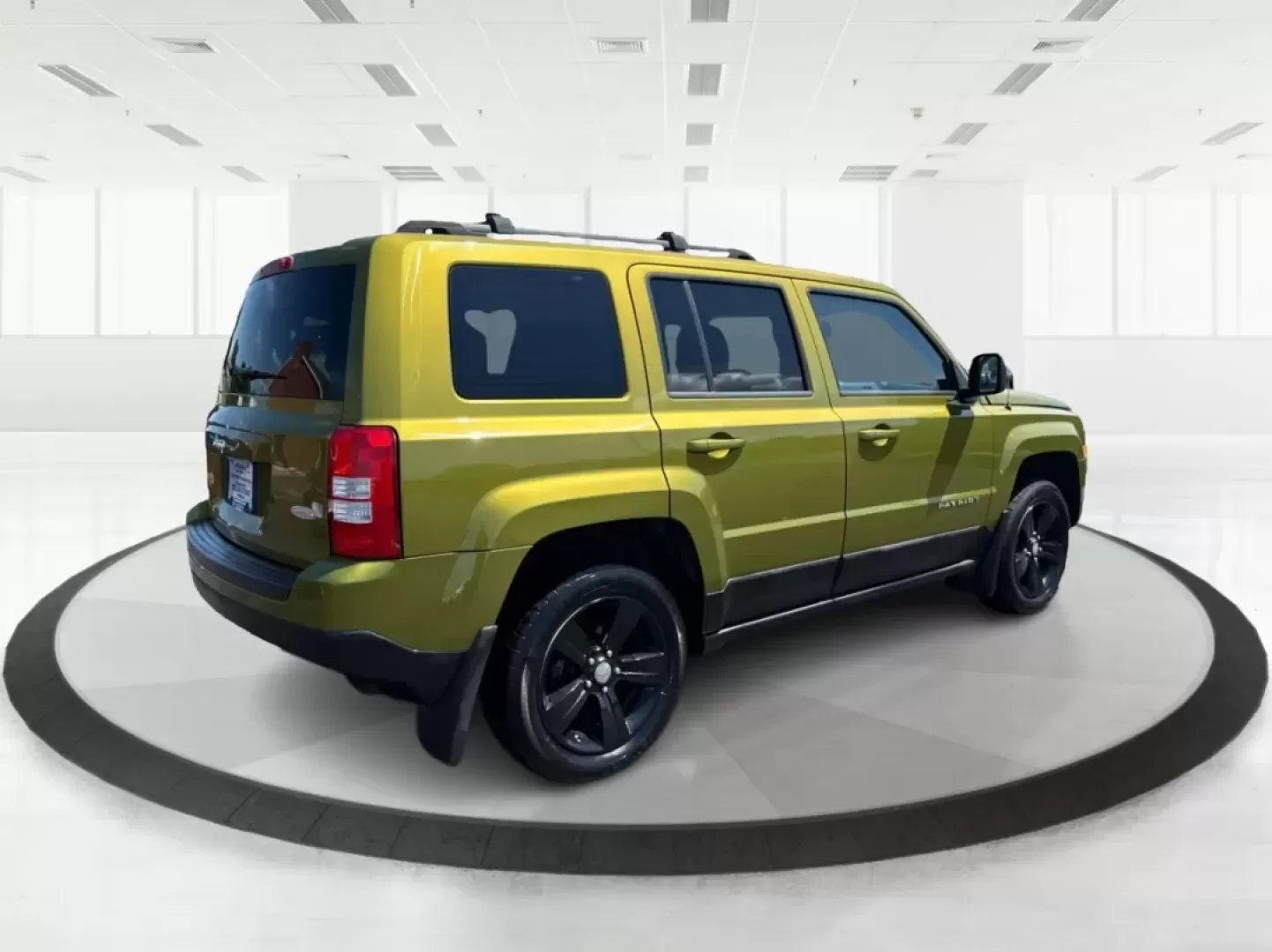 2012 Jeep Patriot Latitude 4WD (1C4NJRFB8CD) with an 2.4L L4 DOHC 16V engine, located at 1951 S Dayton Lakeview Rd., New Carlisle, OH, 45344, (937) 908-9800, 39.890999, -84.050255 - **Discover Your Next Adventure with the 2012 Jeep Patriot Latitude 4WD at Advantage Car and Credit!**<br /> <br /> Are you ready to elevate your weekend getaways and everyday commutes? The 2012 Jeep Patriot Latitude 4WD is the perfect companion for those who crave adventure and seek comfort in their - Photo#2