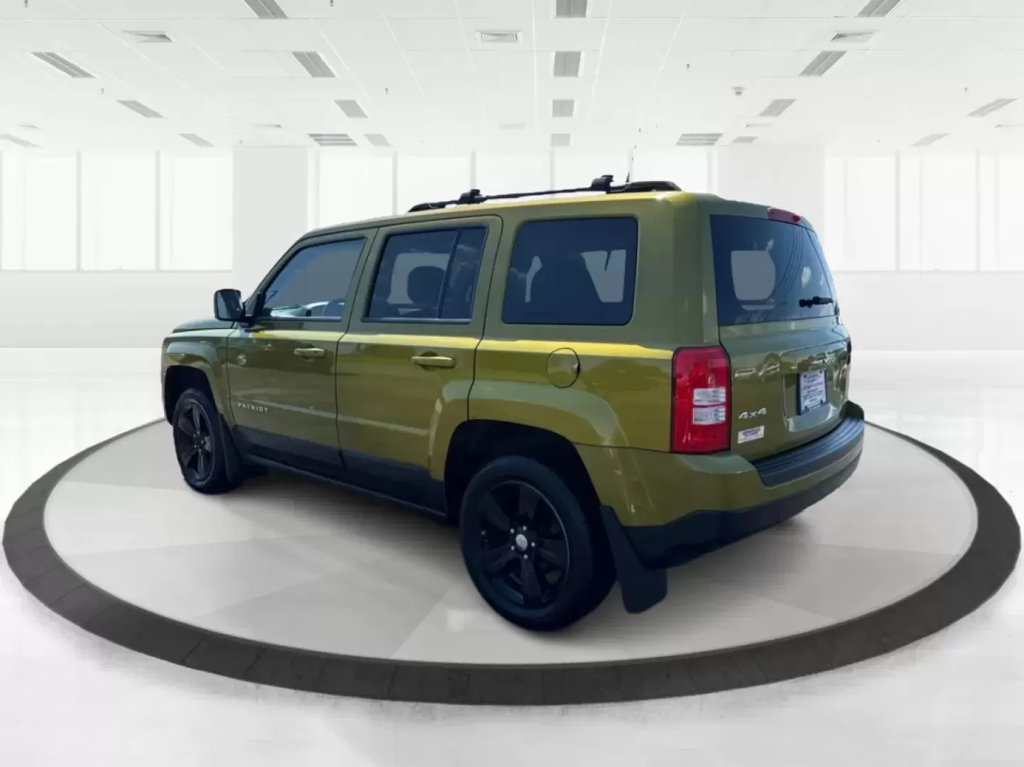 2012 Jeep Patriot Latitude 4WD (1C4NJRFB8CD) with an 2.4L L4 DOHC 16V engine, located at 1951 S Dayton Lakeview Rd., New Carlisle, OH, 45344, (937) 908-9800, 39.890999, -84.050255 - **Discover Your Next Adventure with the 2012 Jeep Patriot Latitude 4WD at Advantage Car and Credit!**<br /> <br /> Are you ready to elevate your weekend getaways and everyday commutes? The 2012 Jeep Patriot Latitude 4WD is the perfect companion for those who crave adventure and seek comfort in their - Photo#4