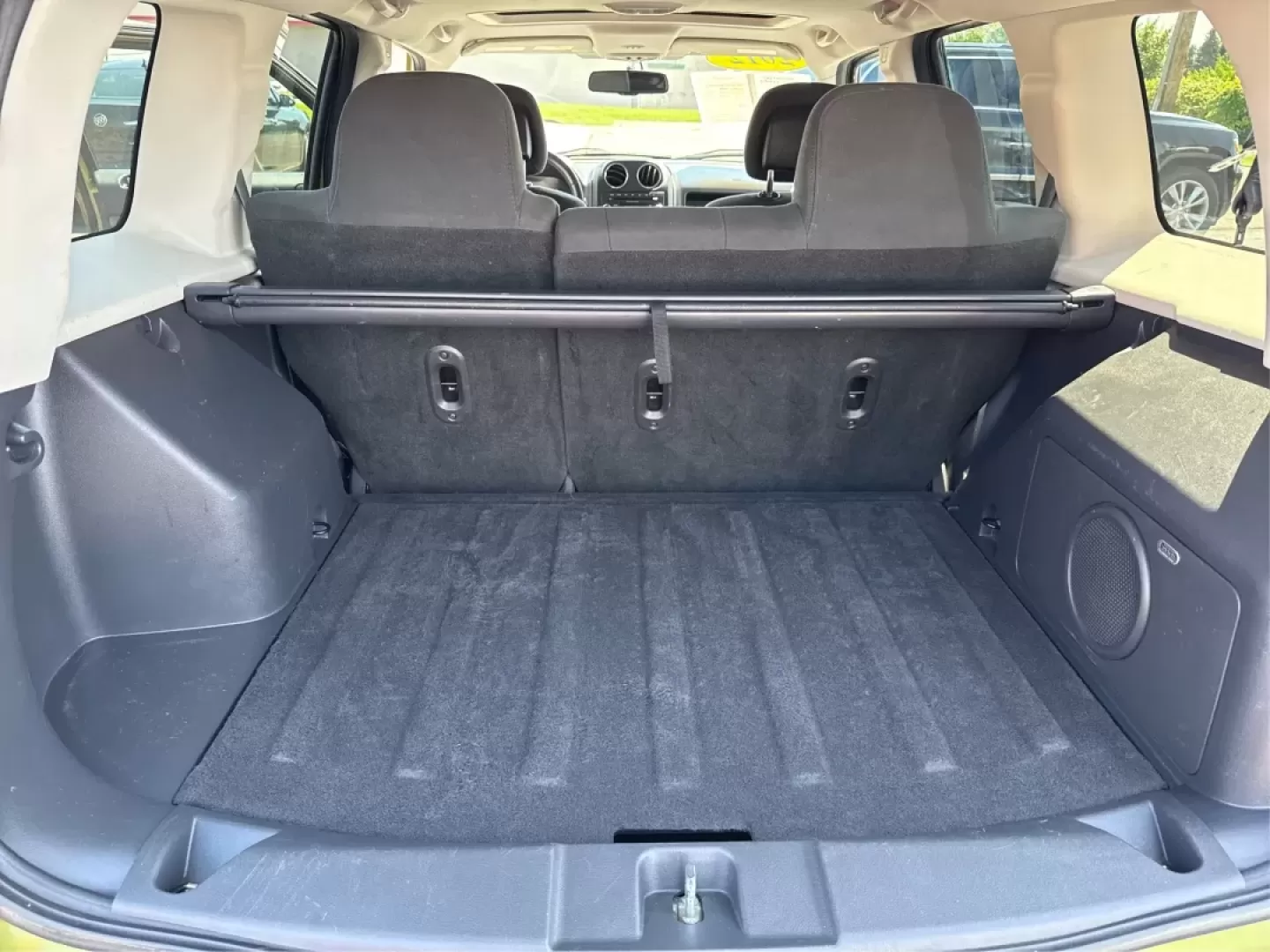 2012 Jeep Patriot Latitude 4WD (1C4NJRFB8CD) with an 2.4L L4 DOHC 16V engine, located at 1951 S Dayton Lakeview Rd., New Carlisle, OH, 45344, (937) 908-9800, 39.890999, -84.050255 - **Discover Your Next Adventure with the 2012 Jeep Patriot Latitude 4WD at Advantage Car and Credit!**<br /> <br /> Are you ready to elevate your weekend getaways and everyday commutes? The 2012 Jeep Patriot Latitude 4WD is the perfect companion for those who crave adventure and seek comfort in their - Photo#12