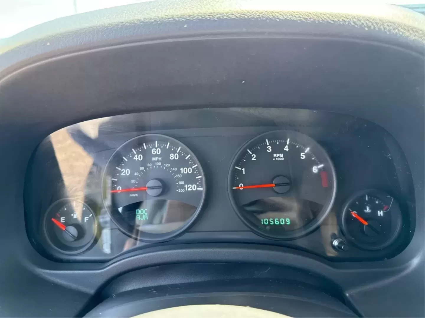 2012 Jeep Patriot Latitude 4WD (1C4NJRFB8CD) with an 2.4L L4 DOHC 16V engine, located at 1951 S Dayton Lakeview Rd., New Carlisle, OH, 45344, (937) 908-9800, 39.890999, -84.050255 - **Discover Your Next Adventure with the 2012 Jeep Patriot Latitude 4WD at Advantage Car and Credit!**<br /> <br /> Are you ready to elevate your weekend getaways and everyday commutes? The 2012 Jeep Patriot Latitude 4WD is the perfect companion for those who crave adventure and seek comfort in their - Photo#15