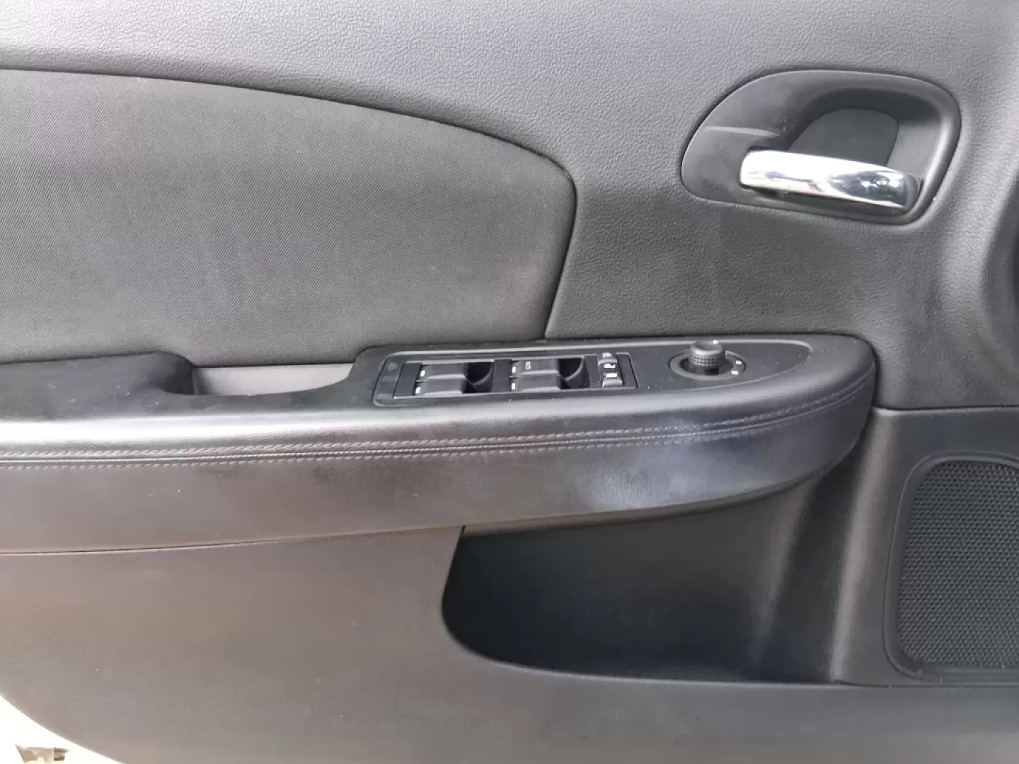 2012 Chrysler 200 Touring (1C3CCBBB9CN) with an Other engine, located at 1951 S Dayton Lakeview Rd., New Carlisle, OH, 45344, (937) 908-9800, 39.890999, -84.050255 - Experience the perfect blend of style, comfort, and versatility with this stunning 2012 Chrysler 200 Touring sedan, now available at Advantage Car and Credit in New Carlisle, OH. Whether you're a growing family seeking reliable transportation, a commuter looking for an efficient ride, or simply some - Photo#16