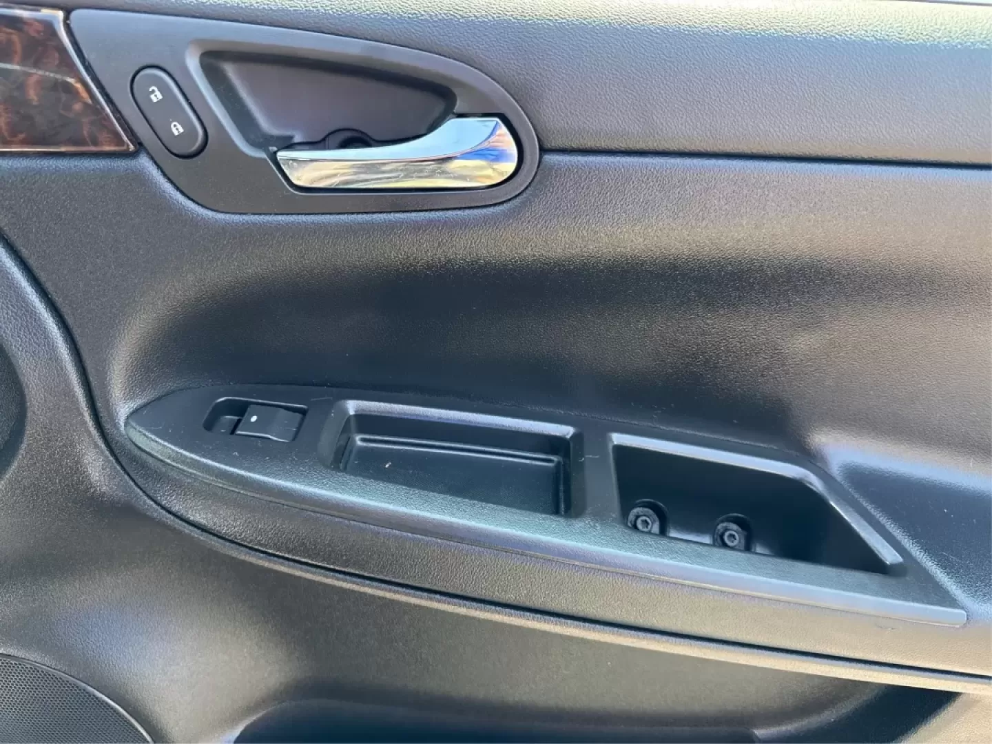 2014 Chevrolet Impala Limited LT (2G1WB5E3XE1) with an 3.6L V-6 gasoline direct injection engine, located at 1951 S Dayton Lakeview Rd., New Carlisle, OH, 45344, (937) 908-9800, 39.890999, -84.050255 - Are you ready for your next adventure, whether it's a family road trip, a daily commute, or simply running errands around Fairborn? The 2014 Chevrolet Impala Limited LT is the perfect sedan to elevate your driving experience. With its stylish black exterior and reliable performance, this vehicle is - Photo#20