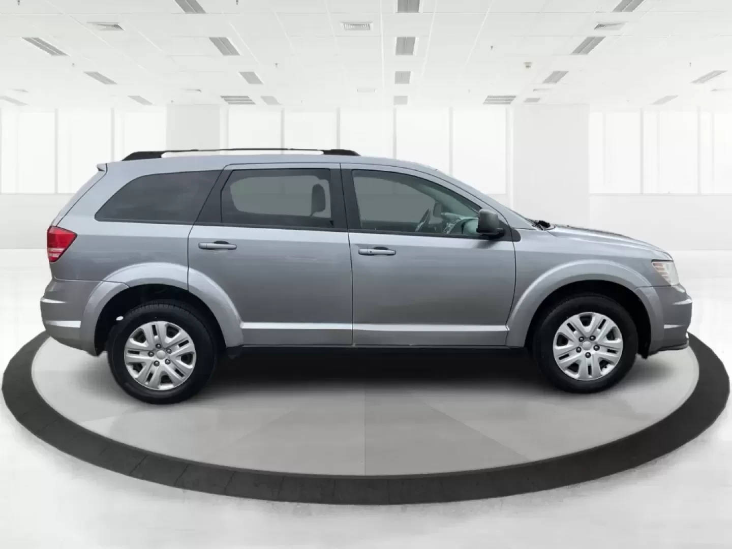 2017 Dodge Journey SE (3C4PDCAB2HT) with an Tigershark MultiAir 2.4L I-4 DOHC engine, located at 401 Woodman Dr, Riverside, OH, 45431, (937) 908-9800, 39.760899, -84.123421 - **Unleash Your Family Adventures with the 2017 Dodge Journey at Advantage Car and Credit!**<br /> <br /> Are you searching for the perfect SUV to suit your growing family's needs or to make those weekend adventures more exciting? Look no further than this reliable and spacious **2017 Dodge Journey** - Photo#1