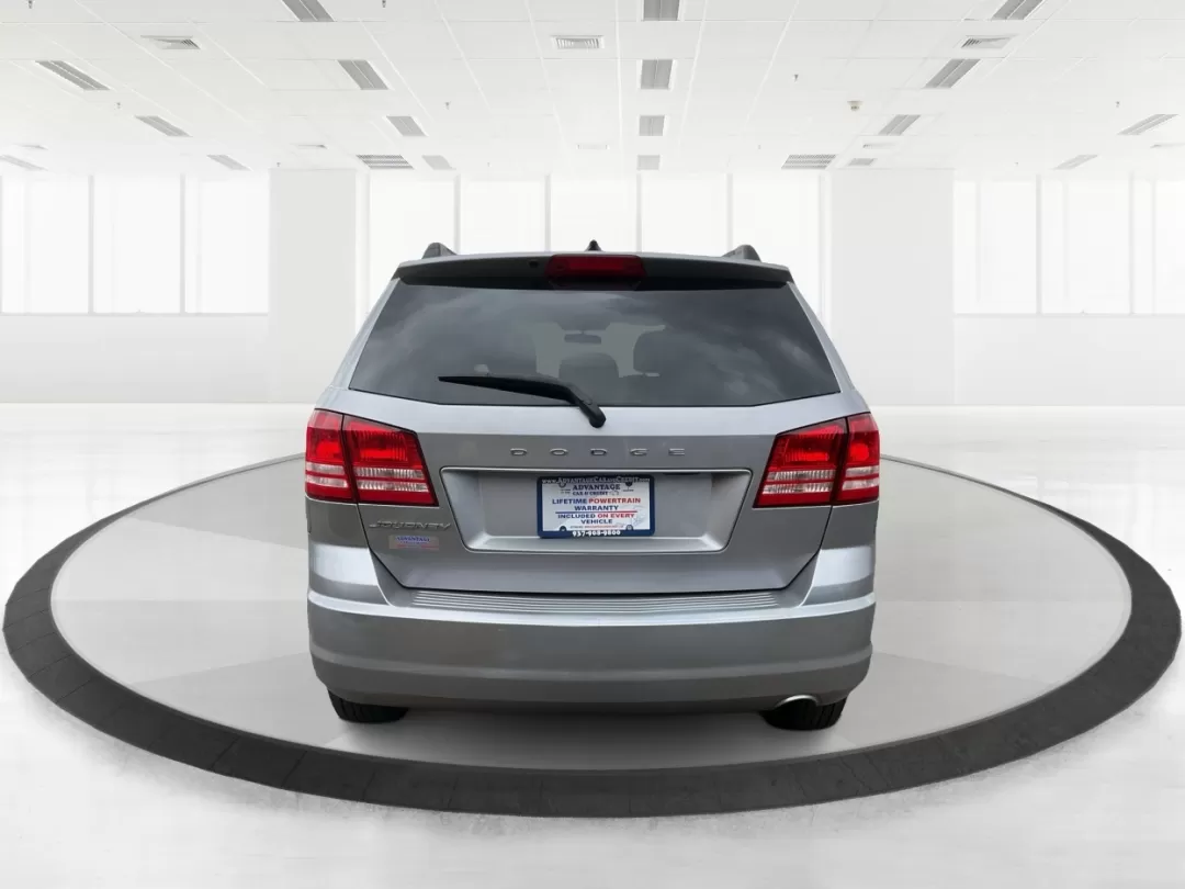2017 Dodge Journey SE (3C4PDCAB2HT) with an Tigershark MultiAir 2.4L I-4 DOHC engine, located at 401 Woodman Dr, Riverside, OH, 45431, (937) 908-9800, 39.760899, -84.123421 - Photo#3