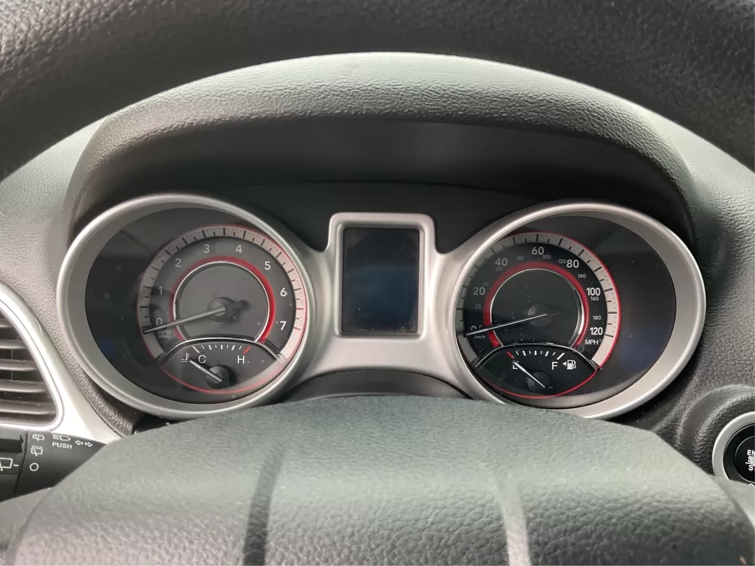 2017 Dodge Journey SE (3C4PDCAB2HT) with an Tigershark MultiAir 2.4L I-4 DOHC engine, located at 401 Woodman Dr, Riverside, OH, 45431, (937) 908-9800, 39.760899, -84.123421 - Photo#15