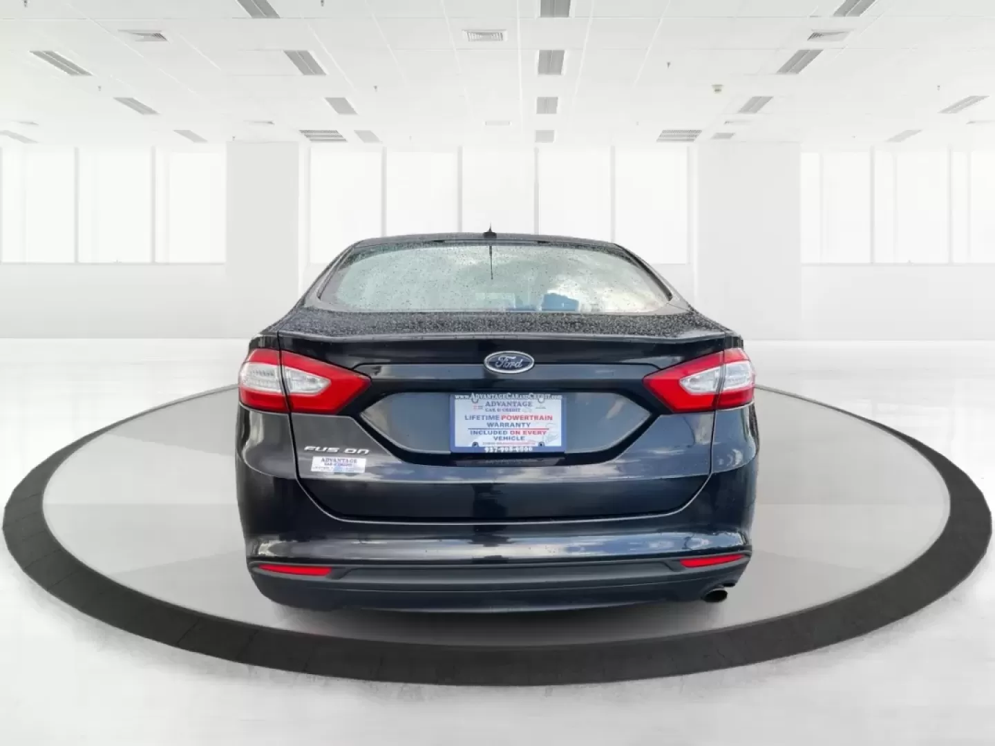 2014 Ford Fusion S (3FA6P0G75ER) with an Duratec 2.5L I-4 DOHC engine, located at 401 Woodman Dr, Riverside, OH, 45431, (937) 908-9800, 39.760899, -84.123421 - **Discover Your Next Adventure with the 2014 Ford Fusion at Advantage Car and Credit!**<br /> <br /> Are you ready to elevate your daily commute or embark on weekend road trips? The 2014 Ford Fusion at Advantage Car and Credit is your perfect companion for both. Its stylish design and dependable per - Photo#3