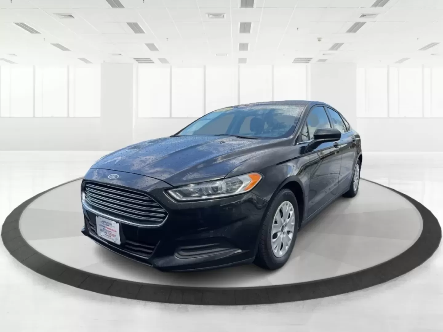 2014 Ford Fusion S (3FA6P0G75ER) with an Duratec 2.5L I-4 DOHC engine, located at 401 Woodman Dr, Riverside, OH, 45431, (937) 908-9800, 39.760899, -84.123421 - **Discover Your Next Adventure with the 2014 Ford Fusion at Advantage Car and Credit!**<br /> <br /> Are you ready to elevate your daily commute or embark on weekend road trips? The 2014 Ford Fusion at Advantage Car and Credit is your perfect companion for both. Its stylish design and dependable per - Photo#8