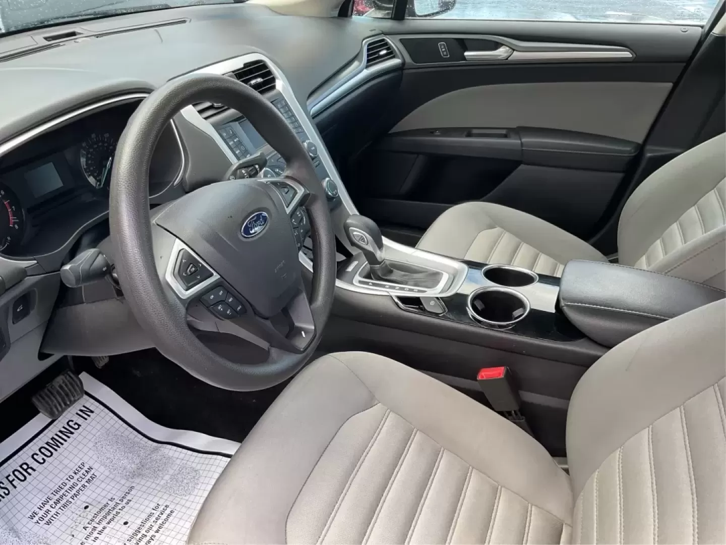 2014 Ford Fusion S (3FA6P0G75ER) with an Duratec 2.5L I-4 DOHC engine, located at 401 Woodman Dr, Riverside, OH, 45431, (937) 908-9800, 39.760899, -84.123421 - **Discover Your Next Adventure with the 2014 Ford Fusion at Advantage Car and Credit!**<br /> <br /> Are you ready to elevate your daily commute or embark on weekend road trips? The 2014 Ford Fusion at Advantage Car and Credit is your perfect companion for both. Its stylish design and dependable per - Photo#9