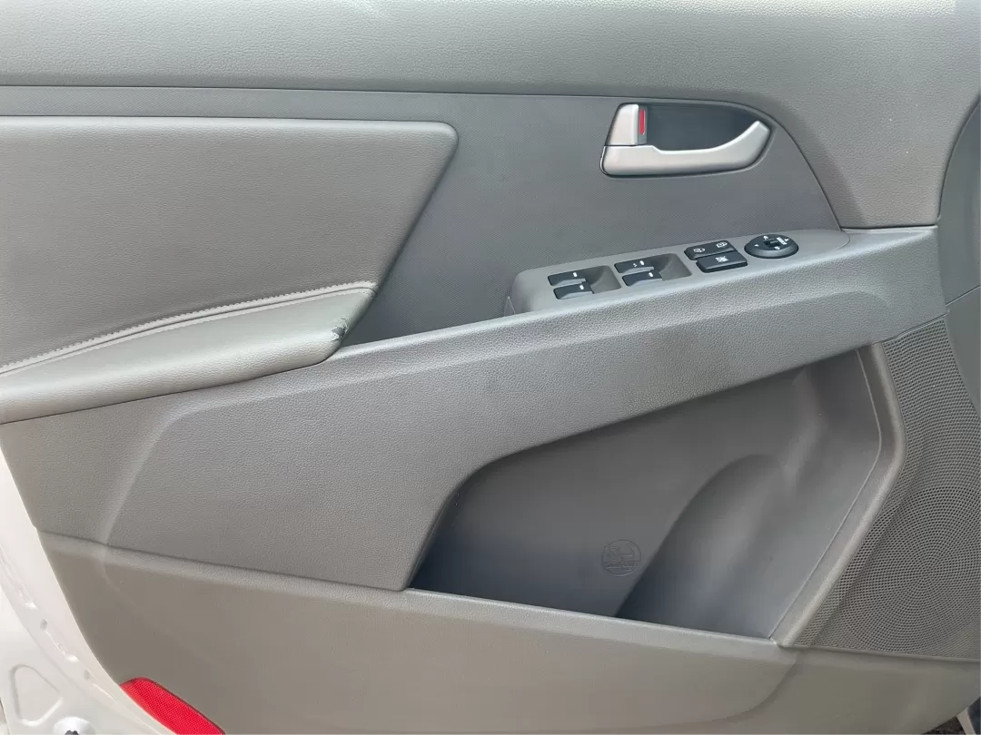 2017 Ford Escape SE (1FMCU9GD4HU) with an Other engine, located at 401 Woodman Dr, Riverside, OH, 45431, (937) 908-9800, 39.761024, -84.120956 - Photo#17