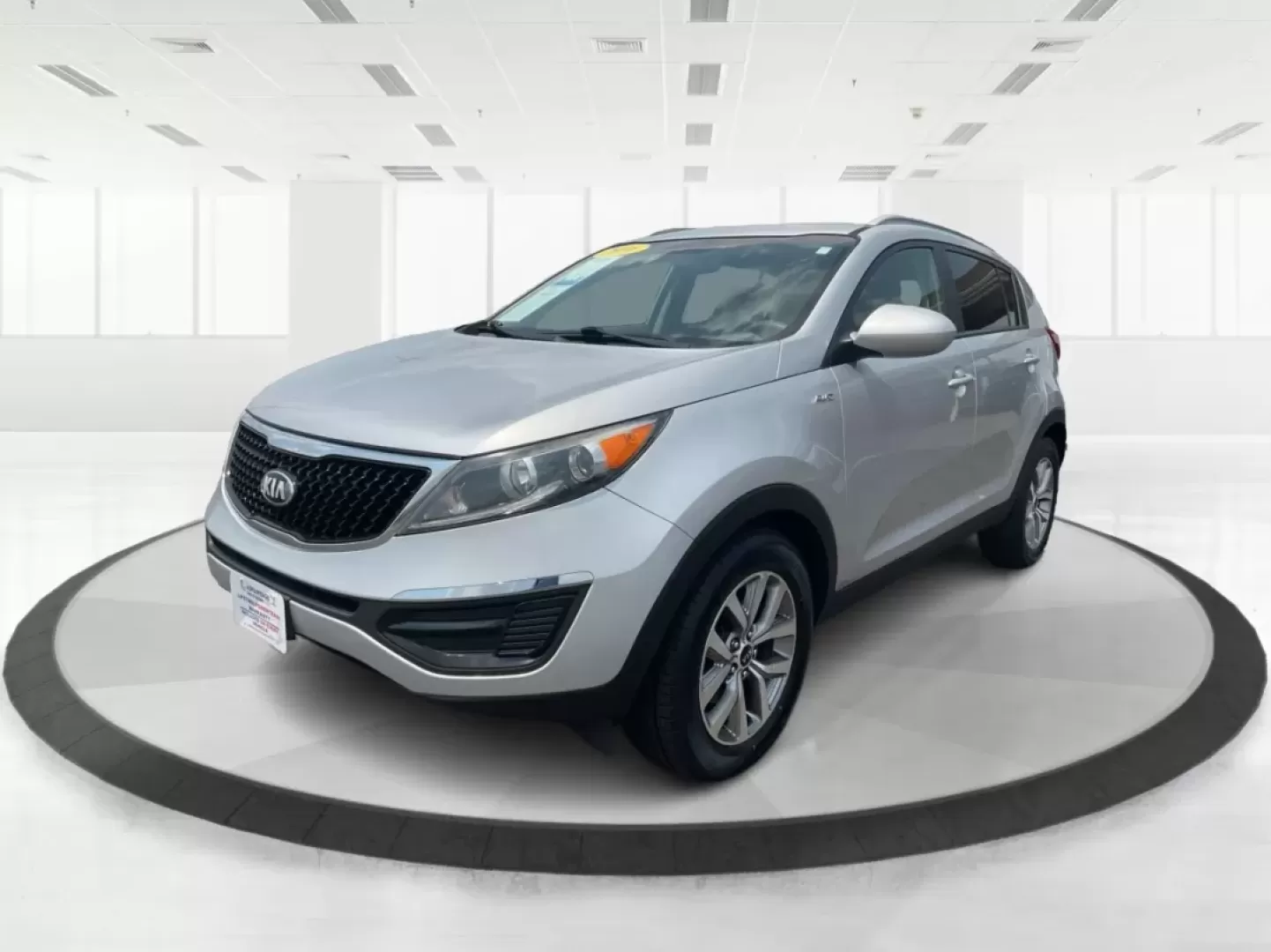 2016 Kia Sportage LX (KNDPBCACXG7) with an Theta II 2.4L I-4 gasoline direct injection engine, located at 401 Woodman Dr, Riverside, OH, 45431, (937) 908-9800, 39.760899, -84.123421 - Embrace the journey of life with the 2016 Kia Sportage LX, a vehicle designed for those who thrive on adventure and seek comfort in their daily commute. Whether you're navigating the bustling streets of Fairborn, OH, or embarking on a weekend family getaway, this versatile crossover is your perfect - Photo#8