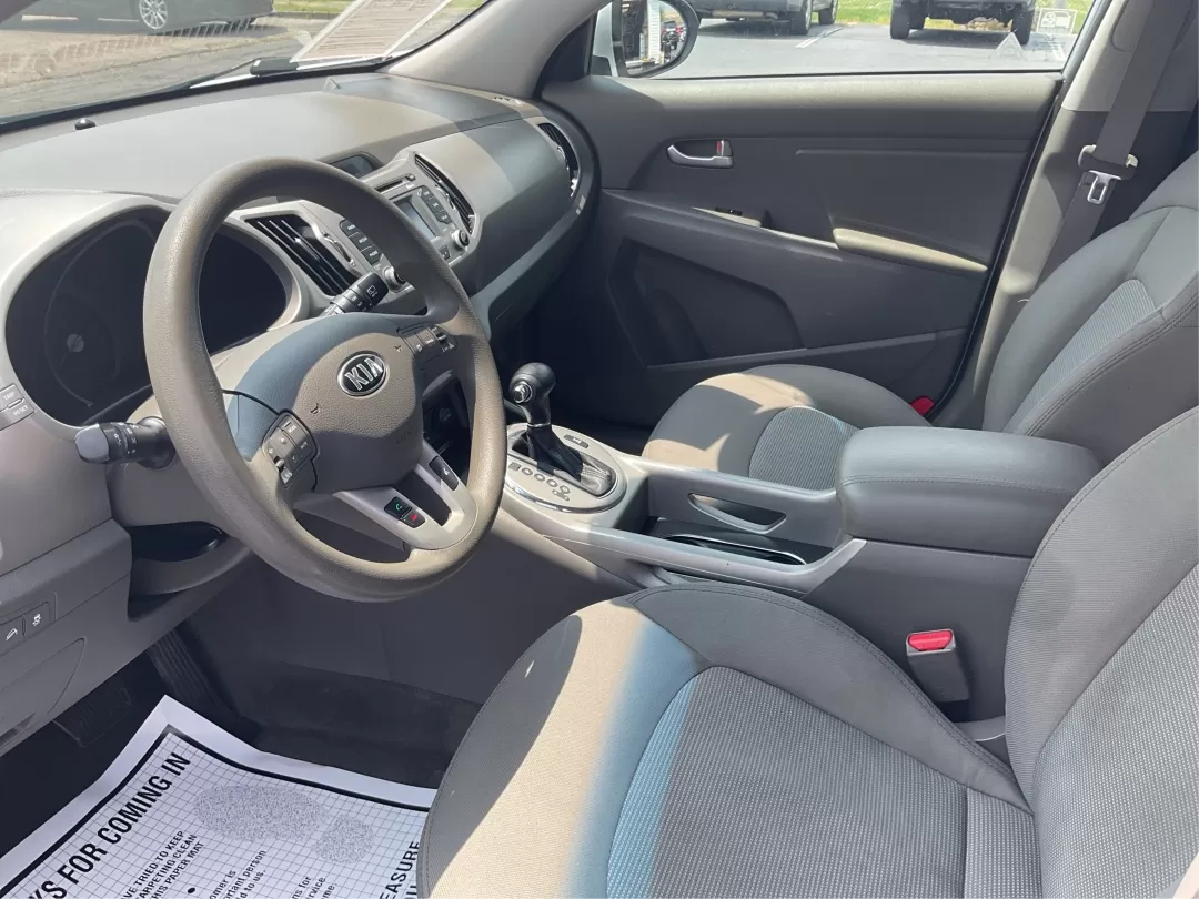 2016 Kia Sportage LX (KNDPBCACXG7) with an Theta II 2.4L I-4 gasoline direct injection engine, located at 401 Woodman Dr, Riverside, OH, 45431, (937) 908-9800, 39.760899, -84.123421 - Photo#9