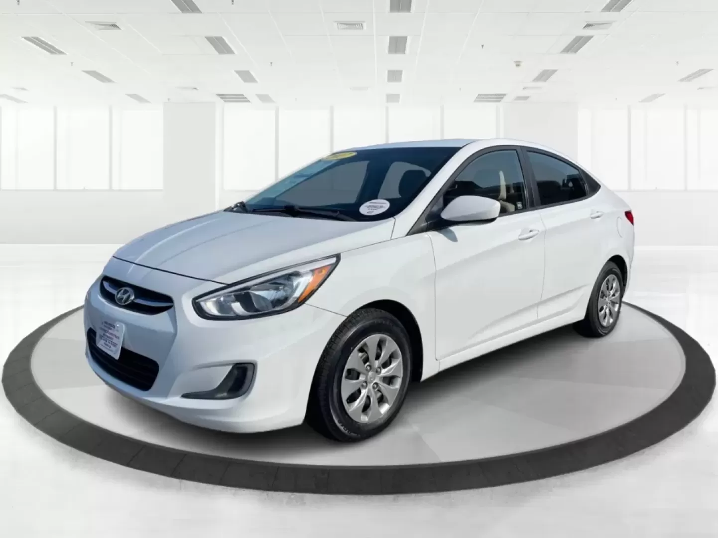2017 Hyundai Accent SE 4-Door 6A (KMHCT4AE7HU) with an 1.6L L4 DOHC 16V engine, 6-Speed Automatic transmission, located at 401 Woodman Dr, Riverside, OH, 45431, (937) 908-9800, 39.760899, -84.123421 - Are you searching for a reliable, budget-friendly vehicle that accommodates your busy lifestyle? Look no further than Advantage Car and Credit in Fairborn, OH! We specialize in providing top-notch used vehicles with flexible financing options tailored to fit your needs. Our 2017 Hyundai Accent SE is - Photo#8