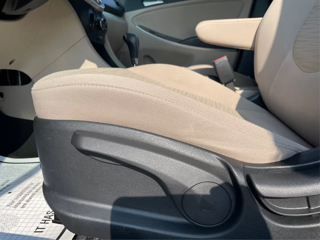 2017 Hyundai Accent SE 4-Door 6A (KMHCT4AE7HU) with an 1.6L L4 DOHC 16V engine, 6-Speed Automatic transmission, located at 401 Woodman Dr, Riverside, OH, 45431, (937) 908-9800, 39.760899, -84.123421 - Photo#17