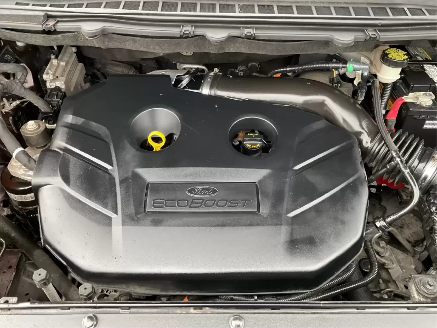 2016 Ford Edge SEL (2FMPK4J92GB) with an Other engine, located at 1184 Kauffman Ave, Fairborn, OH, 45324, (937) 908-9800, 39.807072, -84.030914 - Discover the perfect blend of comfort, style, and functionality with the 2016 Ford Edge SEL, available now at Advantage Car and Credit in Fairborn, OH. Whether you're a growing family in need of extra space, a commuter seeking reliability, or a weekend adventurer ready to explore, this SUV is design - Photo#11