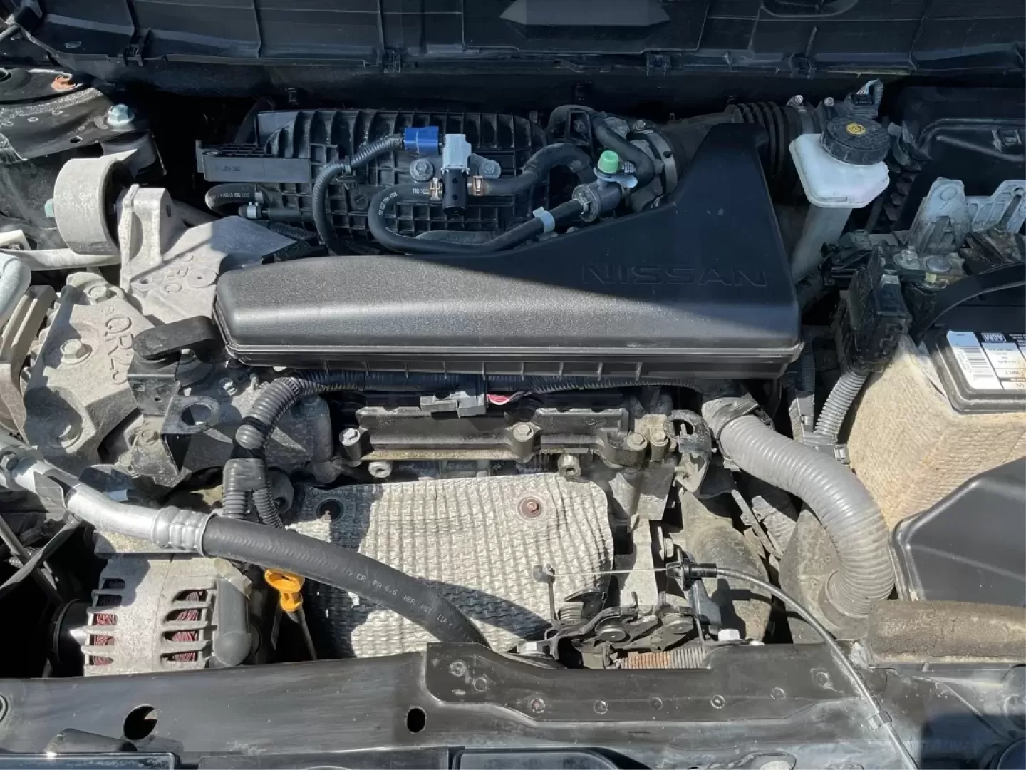 2015 Nissan Rogue SL (5N1AT2MV5FC) with an 2.5L I-4 DOHC engine, located at 401 Woodman Dr, Riverside, OH, 45431, (937) 908-9800, 39.760899, -84.123421 - Unleash adventure and elevate your daily commute with the 2015 Nissan Rogue SL, available now at Advantage Car and Credit, your trusted Buy Here Pay Here dealership in Fairborn, OH. Located at 1184 Kauffman Ave, Fairborn, OH 45324, we specialize in providing flexible financing options, ideal for bud - Photo#11