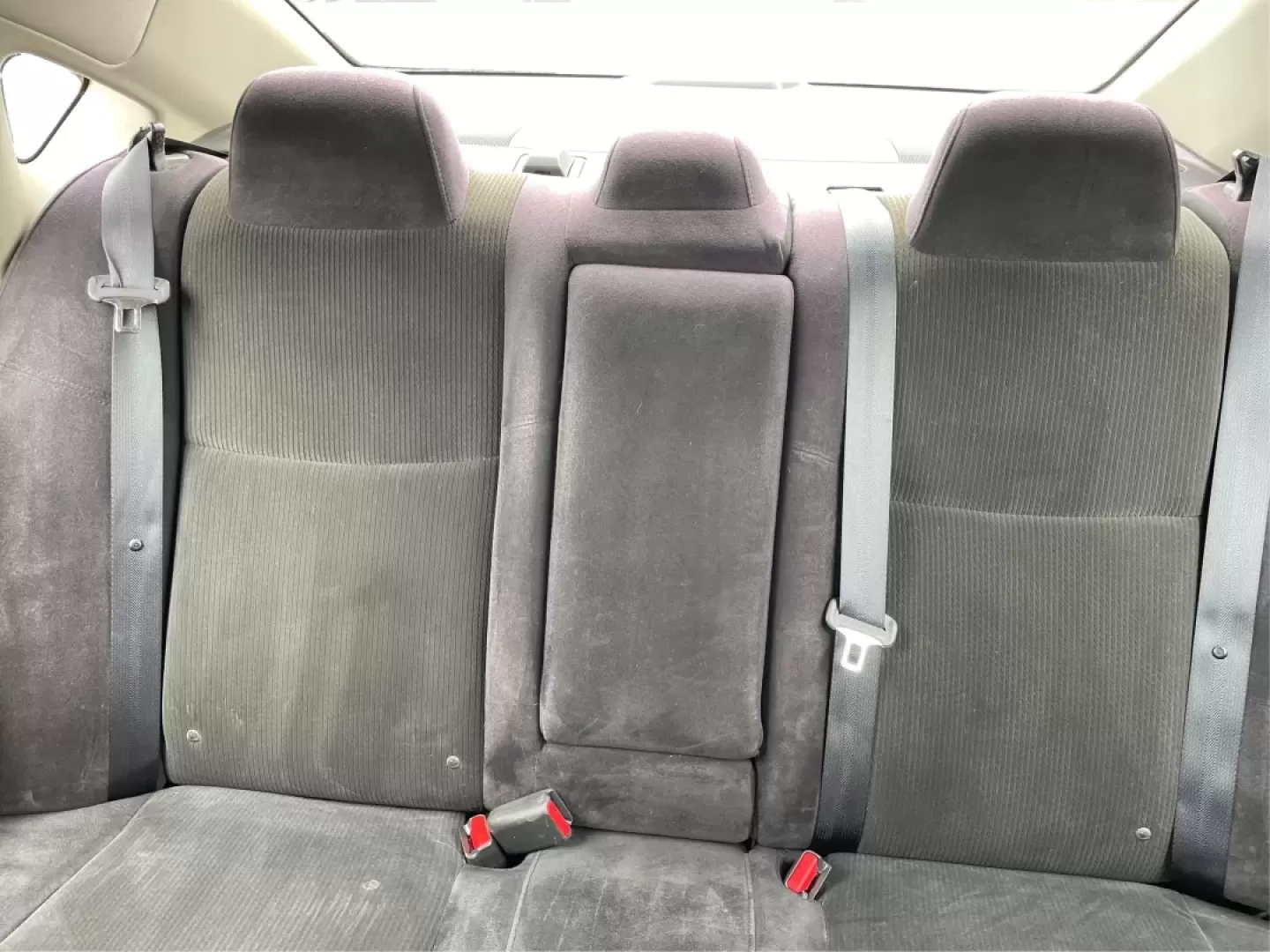 2013 Nissan Altima 2.5 S (1N4AL3APXDC) with an 2.5L I-4 DOHC engine, located at 401 Woodman Dr, Riverside, OH, 45431, (937) 908-9800, 39.760899, -84.123421 - **Experience the Ultimate Blend of Comfort and Reliability with the 2013 Nissan Altima 2.5 S Perfect for Your Lifestyle!**<br /> <br /> Are you in search of a vehicle that effortlessly balances daily commuting and weekend getaways? Look no further than this stunning 2013 Nissan Altima 2.5 S, now av - Photo#14