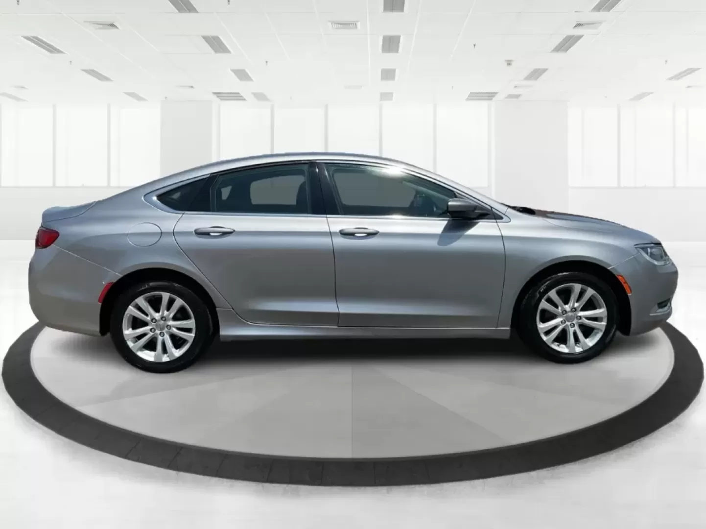 2016 Chrysler 200 Limited (1C3CCCABXGN) with an 2.4L L4 DOHC 16V engine, 9-Speed Automatic transmission, located at 401 Woodman Dr, Riverside, OH, 45431, (937) 908-9800, 39.760899, -84.123421 - Are you in the market for a reliable sedan that effortlessly combines comfort, style, and functionality? Look no further than this 2016 Chrysler 200 Limited, available now at Advantage Car and Credit in Fairborn, OH. Perfect for budget-conscious buyers, this sedan is a fantastic choice for daily com - Photo#1