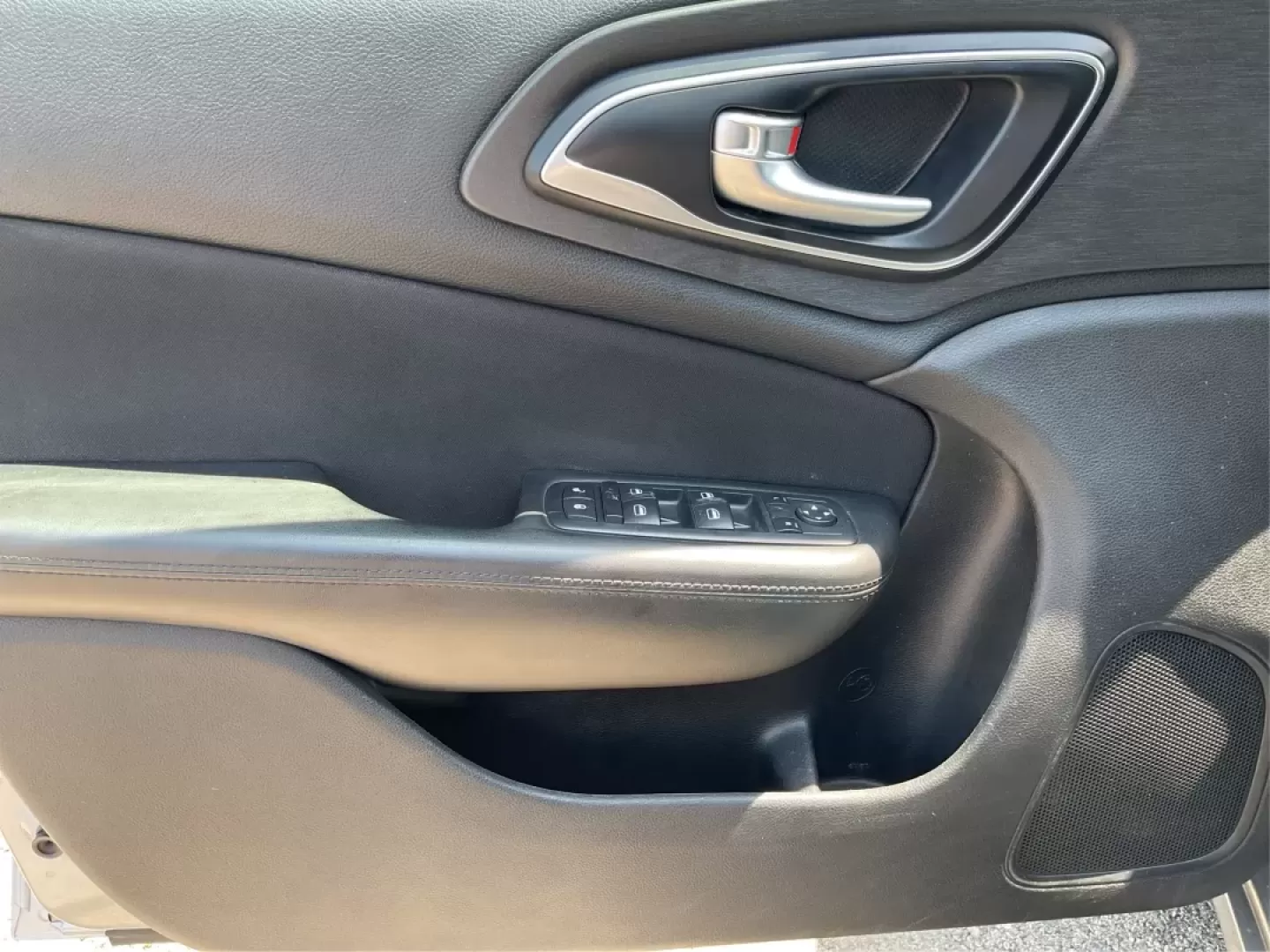 2016 Chrysler 200 Limited (1C3CCCABXGN) with an 2.4L L4 DOHC 16V engine, 9-Speed Automatic transmission, located at 401 Woodman Dr, Riverside, OH, 45431, (937) 908-9800, 39.760899, -84.123421 - Are you in the market for a reliable sedan that effortlessly combines comfort, style, and functionality? Look no further than this 2016 Chrysler 200 Limited, available now at Advantage Car and Credit in Fairborn, OH. Perfect for budget-conscious buyers, this sedan is a fantastic choice for daily com - Photo#18