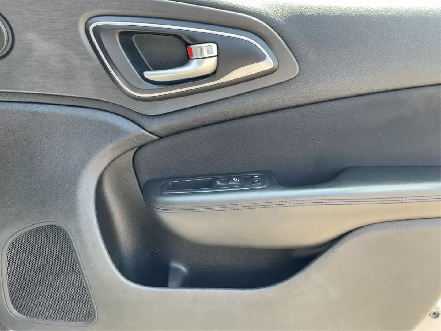2016 Chrysler 200 Limited (1C3CCCABXGN) with an 2.4L L4 DOHC 16V engine, 9-Speed Automatic transmission, located at 401 Woodman Dr, Riverside, OH, 45431, (937) 908-9800, 39.760899, -84.123421 - Are you in the market for a reliable sedan that effortlessly combines comfort, style, and functionality? Look no further than this 2016 Chrysler 200 Limited, available now at Advantage Car and Credit in Fairborn, OH. Perfect for budget-conscious buyers, this sedan is a fantastic choice for daily com - Photo#19
