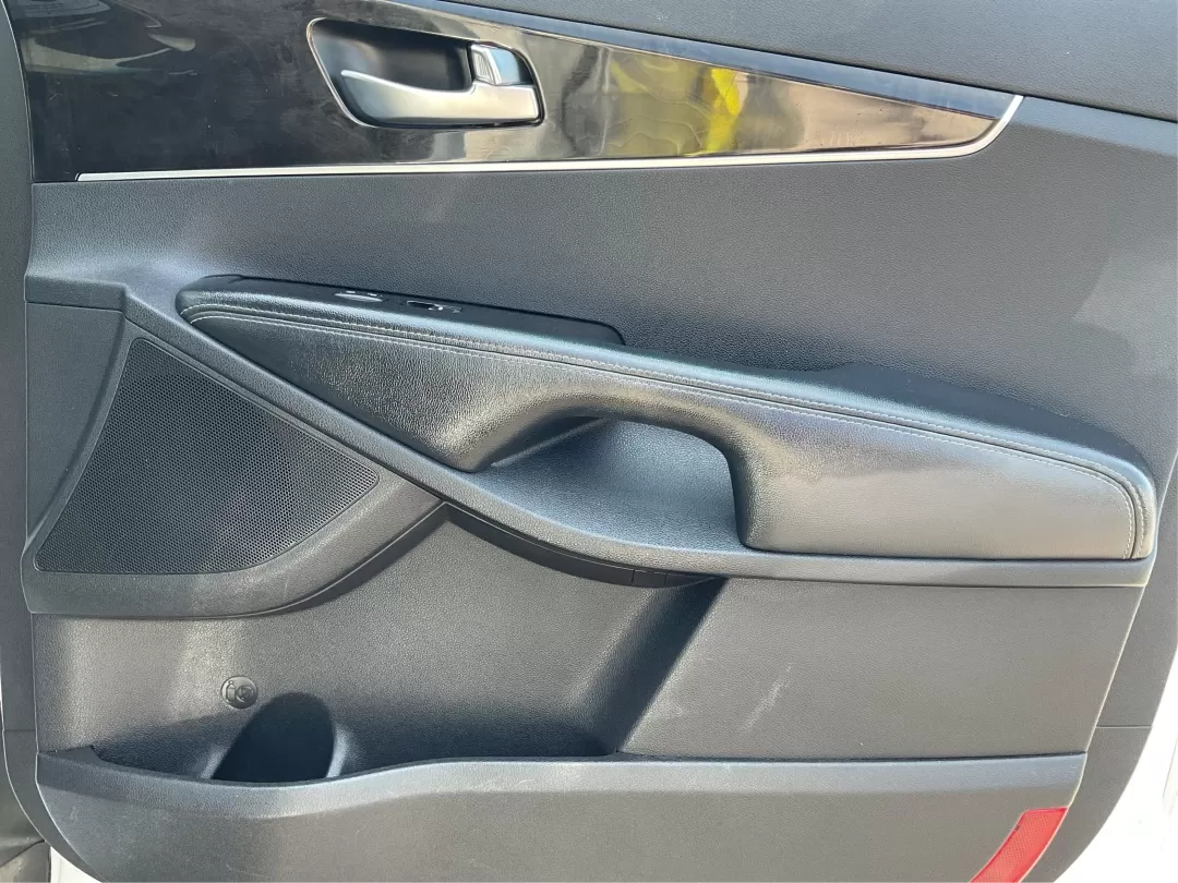 2013 Hyundai Sonata GLS (5NPEB4AC6DH) with an 2.4L I-4 gasoline direct injection engine, located at 401 Woodman Dr, Riverside, OH, 45431, (937) 908-9800, 39.761024, -84.120956 - Photo#19
