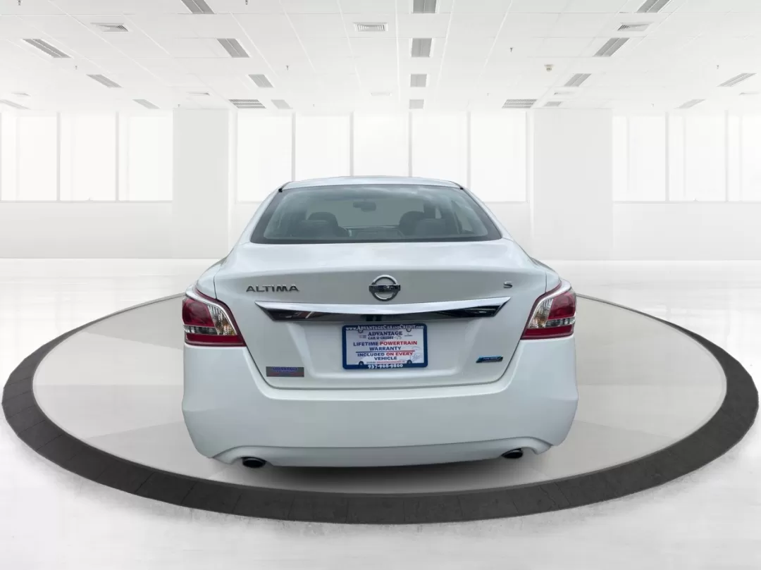 2013 Nissan Altima 2.5 S (1N4AL3APXDC) with an 2.5L I-4 DOHC engine, located at 401 Woodman Dr, Riverside, OH, 45431, (937) 908-9800, 39.760899, -84.123421 - Photo#3