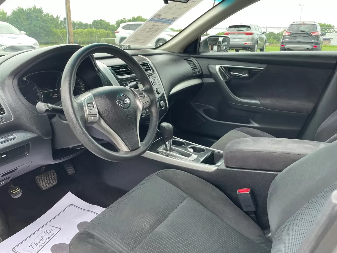 2013 Nissan Altima 2.5 S (1N4AL3APXDC) with an 2.5L I-4 DOHC engine, located at 401 Woodman Dr, Riverside, OH, 45431, (937) 908-9800, 39.760899, -84.123421 - Photo#9