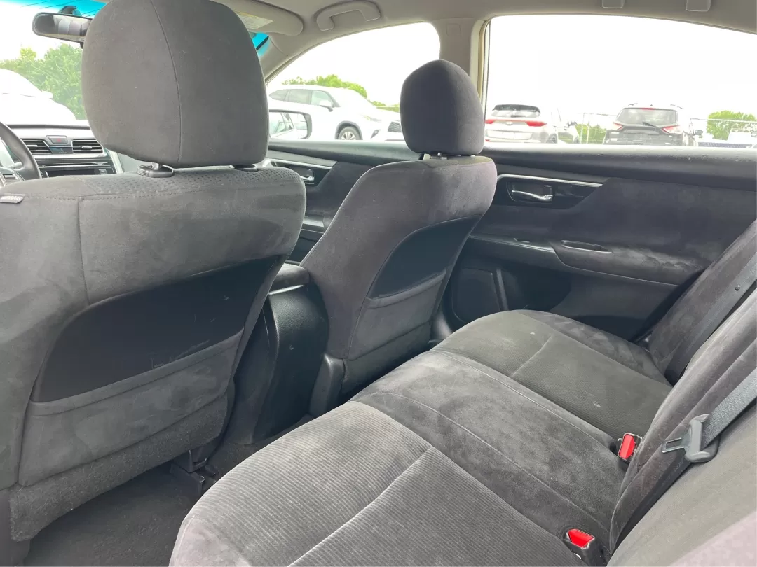 2013 Nissan Altima 2.5 S (1N4AL3APXDC) with an 2.5L I-4 DOHC engine, located at 401 Woodman Dr, Riverside, OH, 45431, (937) 908-9800, 39.760899, -84.123421 - Photo#10